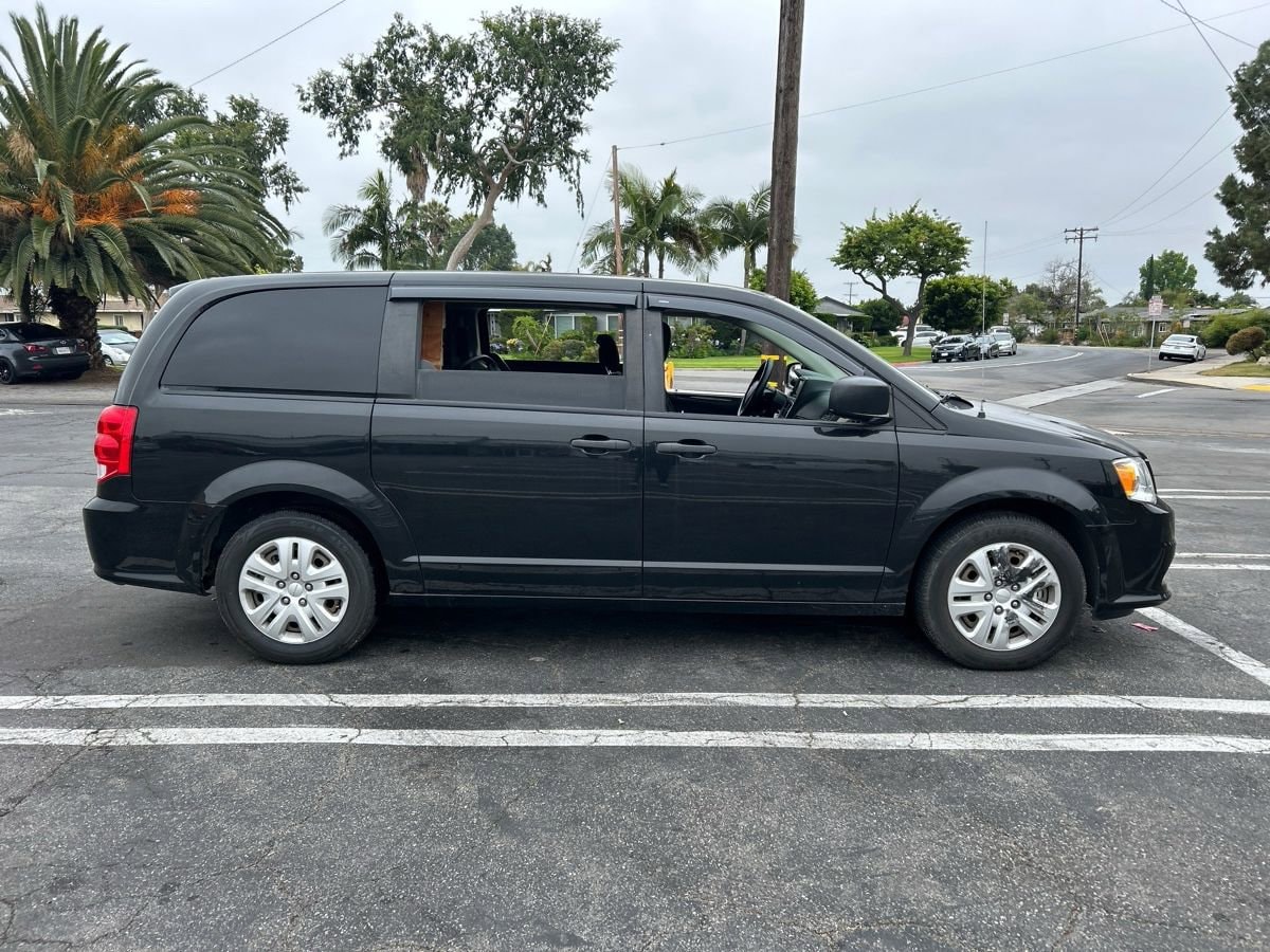 2019 Dodge Grand Caravan SE's photo