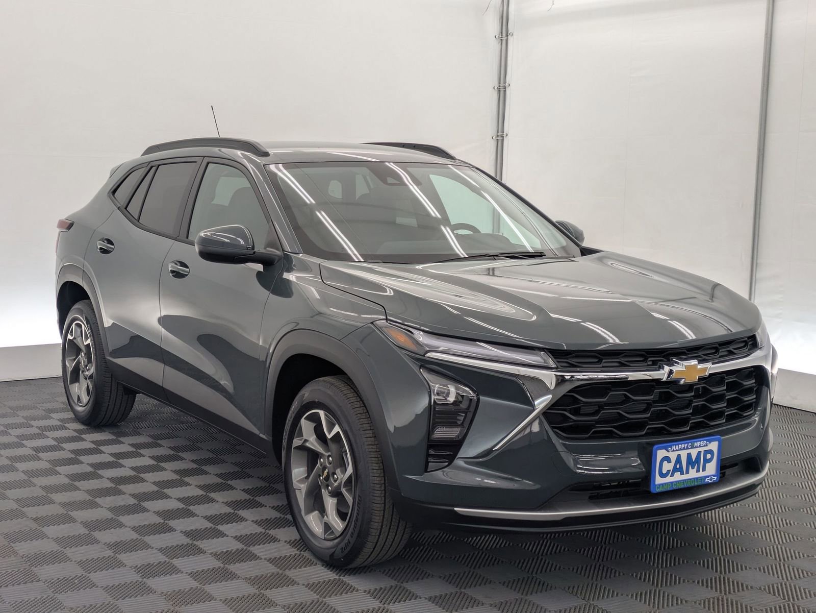 Thumbnail: 2026 Chevrolet Trax - 8