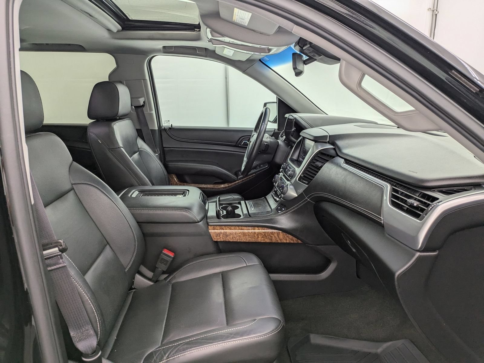 Thumbnail: 2016 Chevrolet Tahoe - 23