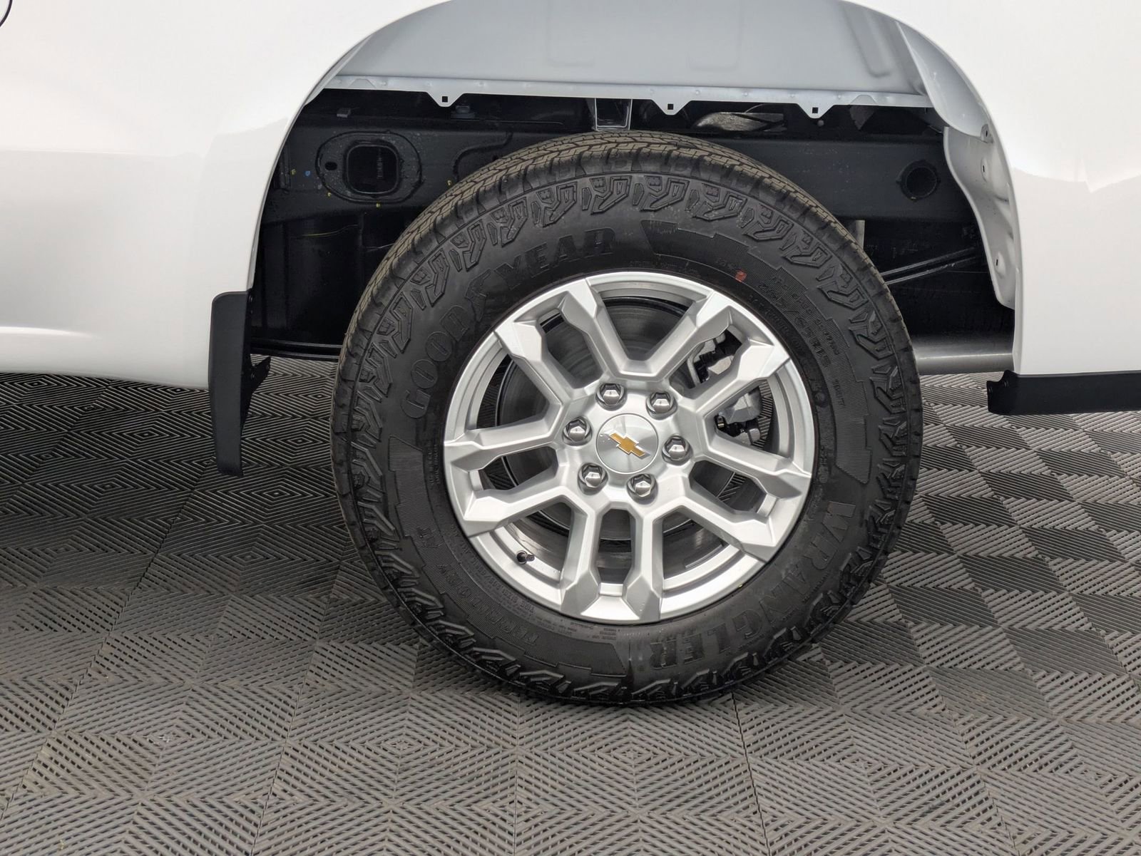 Thumbnail: 2026 Chevrolet Silverado 1500 - 15
