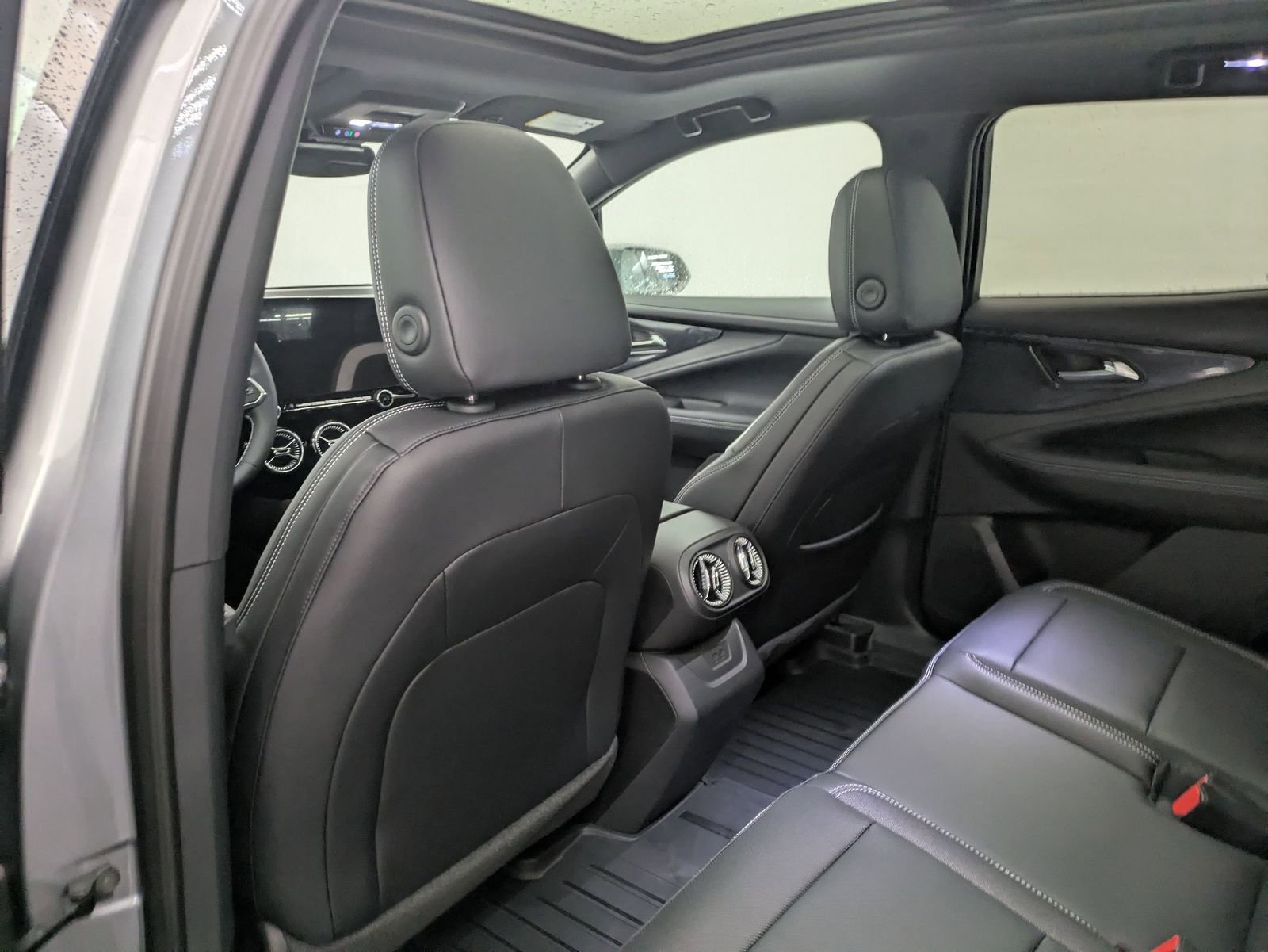 Thumbnail: 2026 Chevrolet Blazer EV - 19