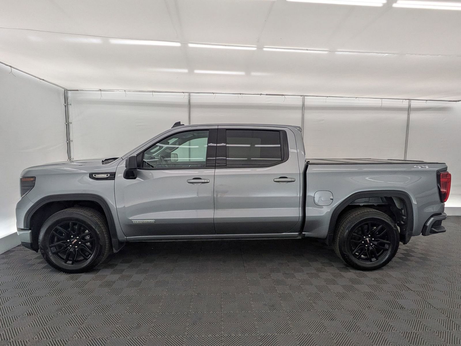 Thumbnail: 2024 GMC Sierra 1500 - 2