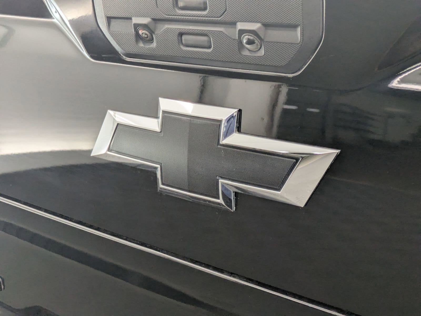 Thumbnail: 2021 Chevrolet Silverado 1500 - 14