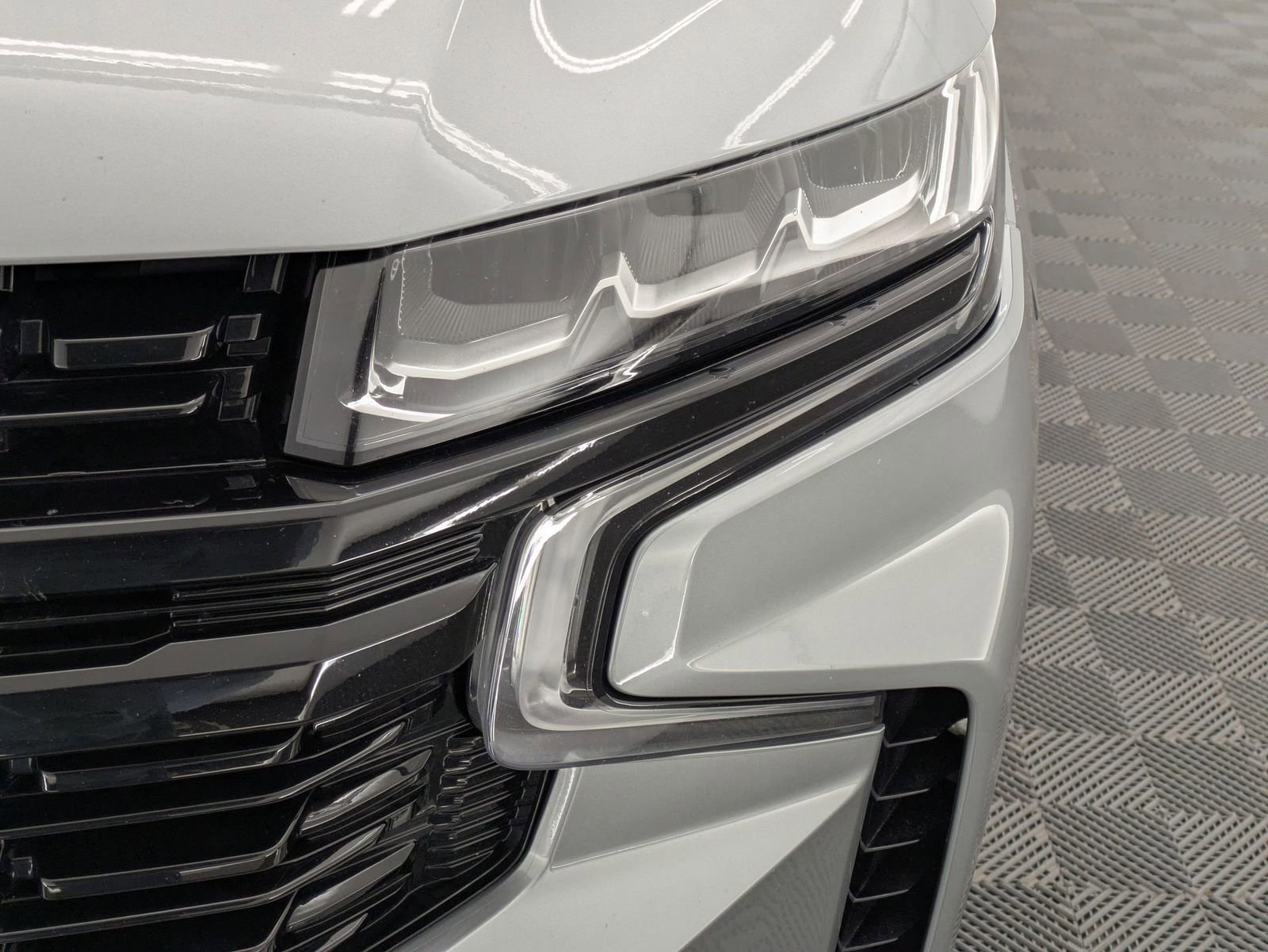 Thumbnail: 2024 Chevrolet Tahoe - 10