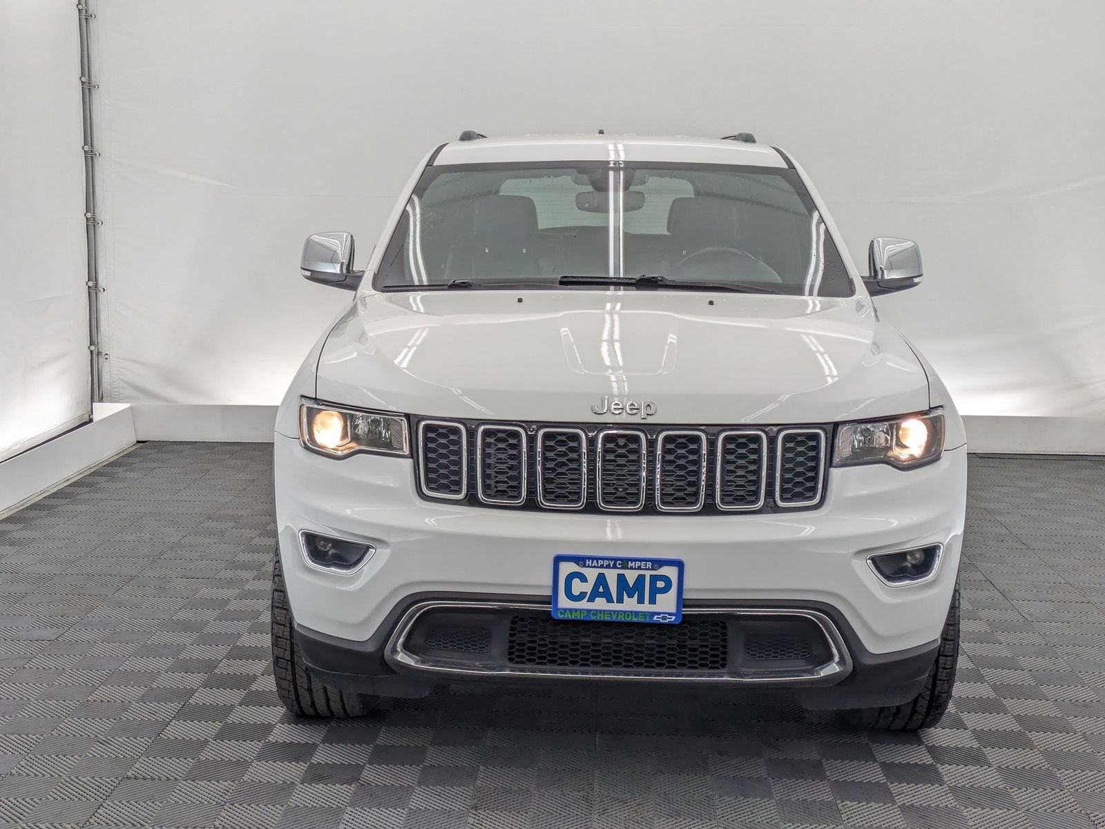 Thumbnail: 2019 Jeep Grand Cherokee - 8