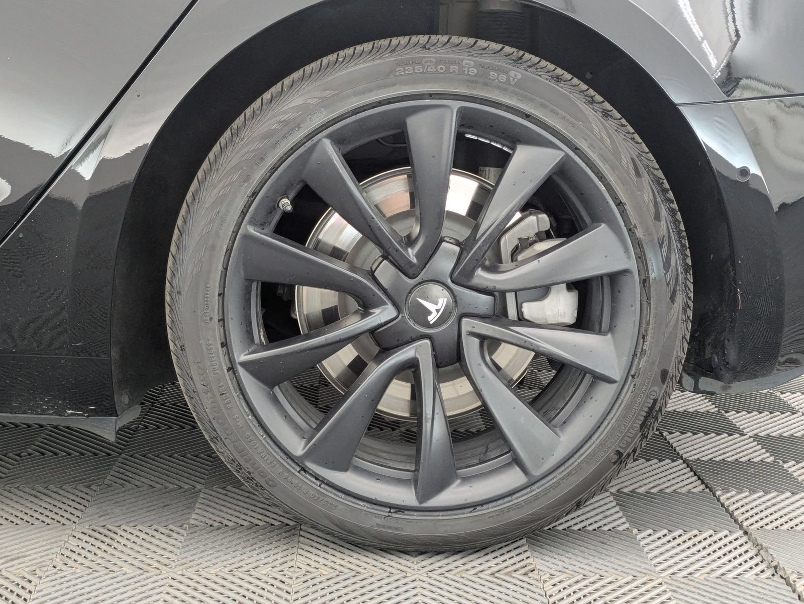 Thumbnail: 2019 Tesla Model 3 - 12