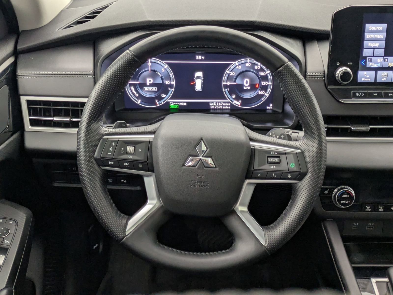 Thumbnail: 2023 Mitsubishi Outlander - 24