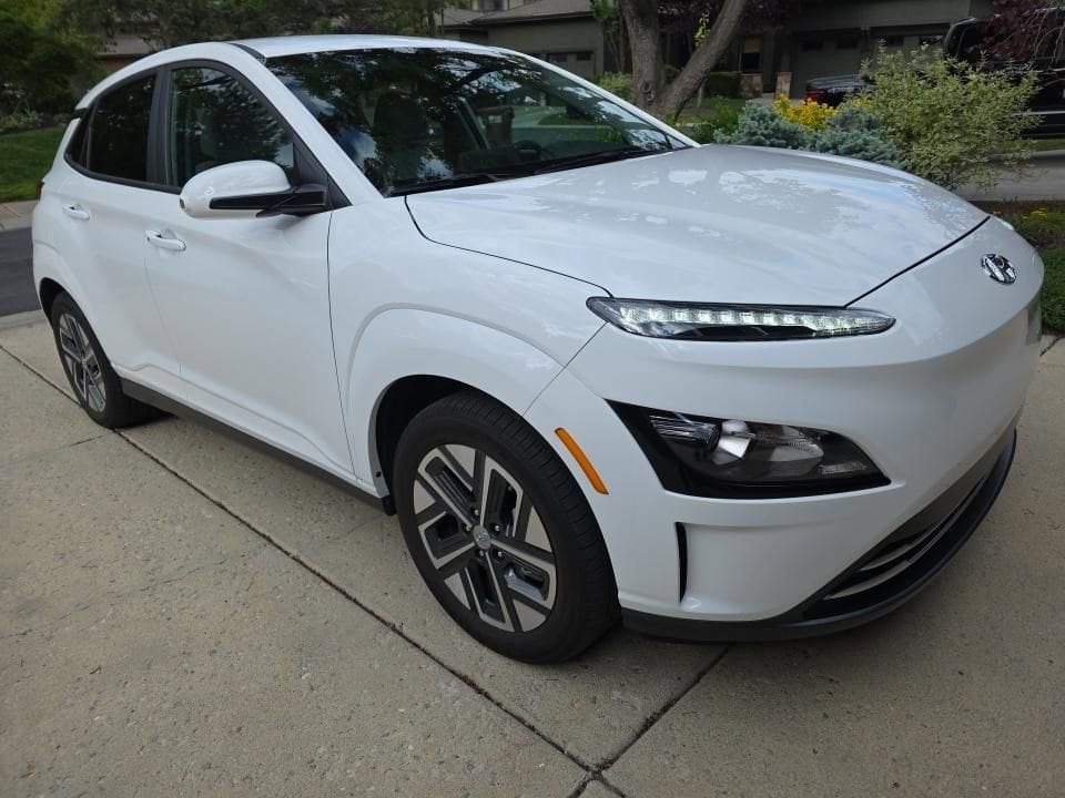 2023 Hyundai Kona Electric SE's photo