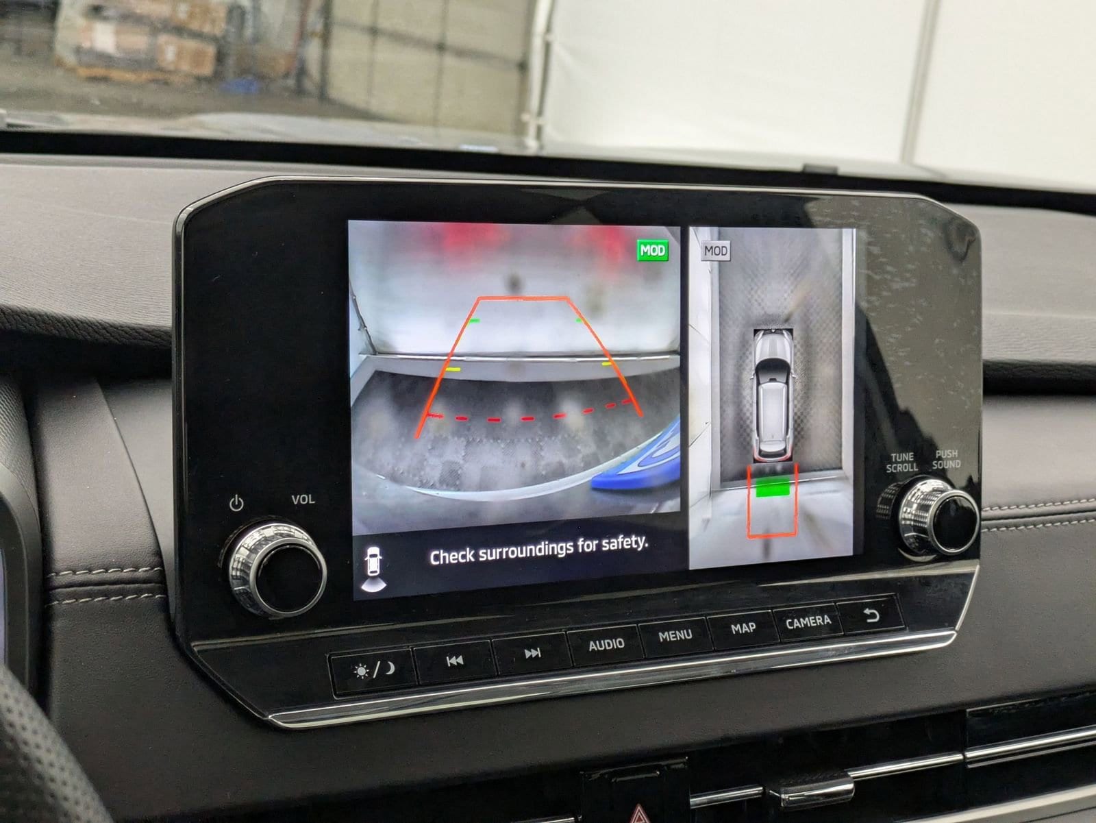 Thumbnail: 2023 Mitsubishi Outlander - 31