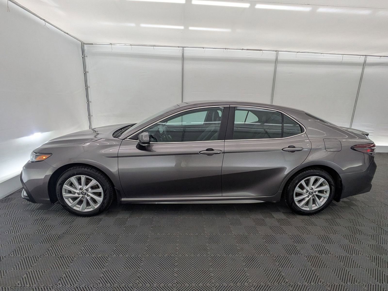 Thumbnail: 2024 Toyota Camry - 3
