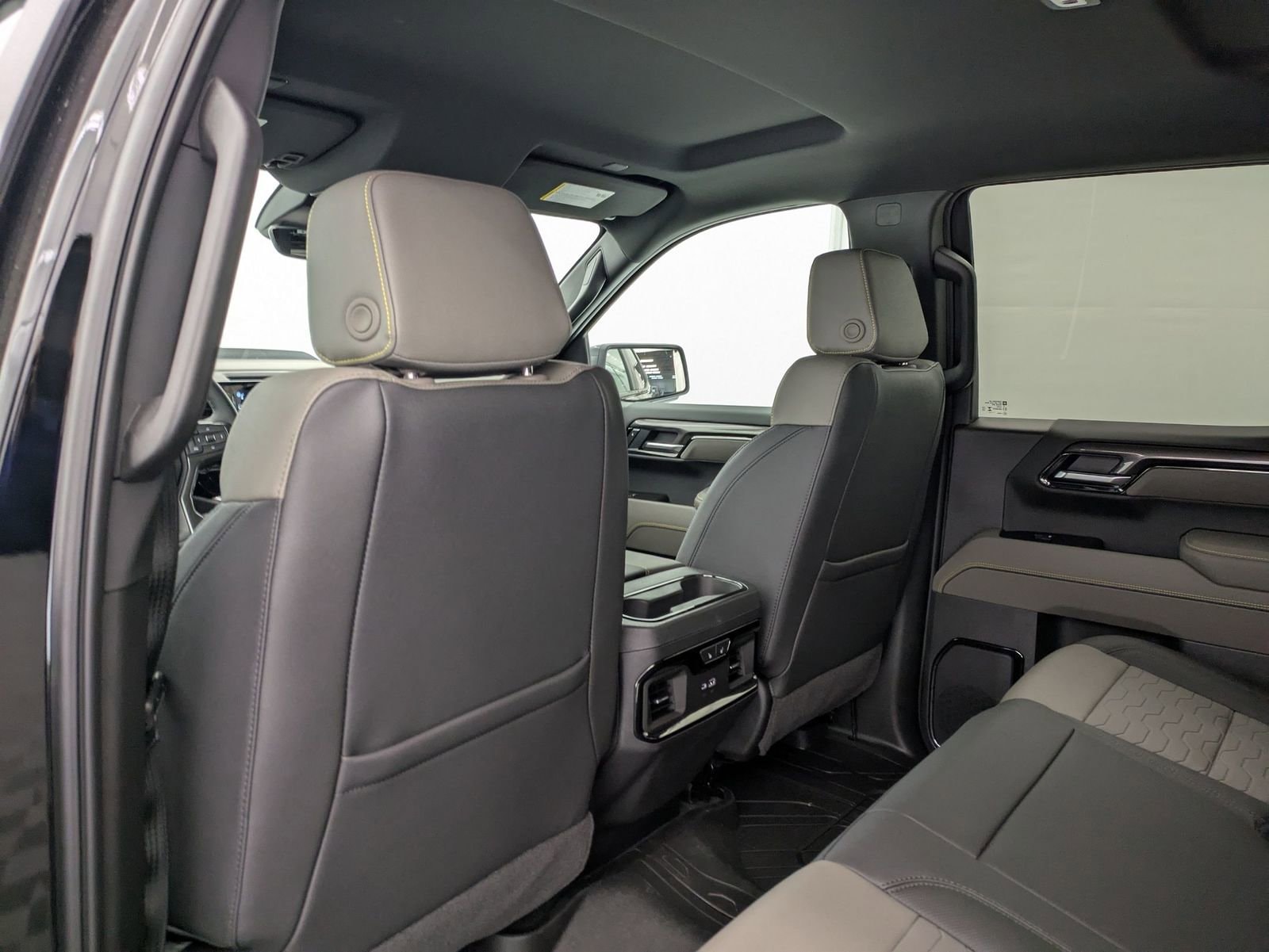 Thumbnail: 2026 Chevrolet Silverado 1500 - 19