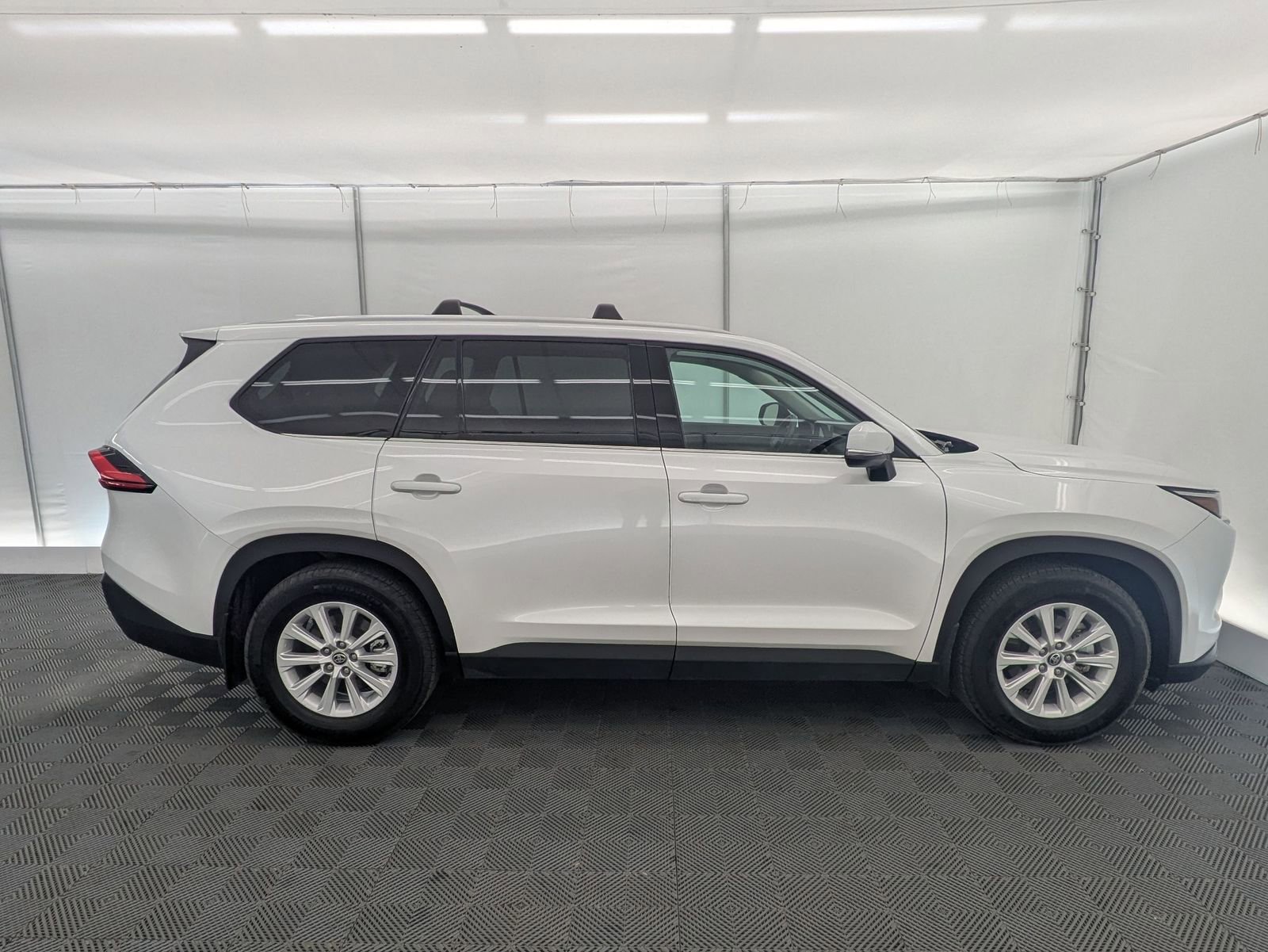 Thumbnail: 2024 Toyota Grand Highlander - 6