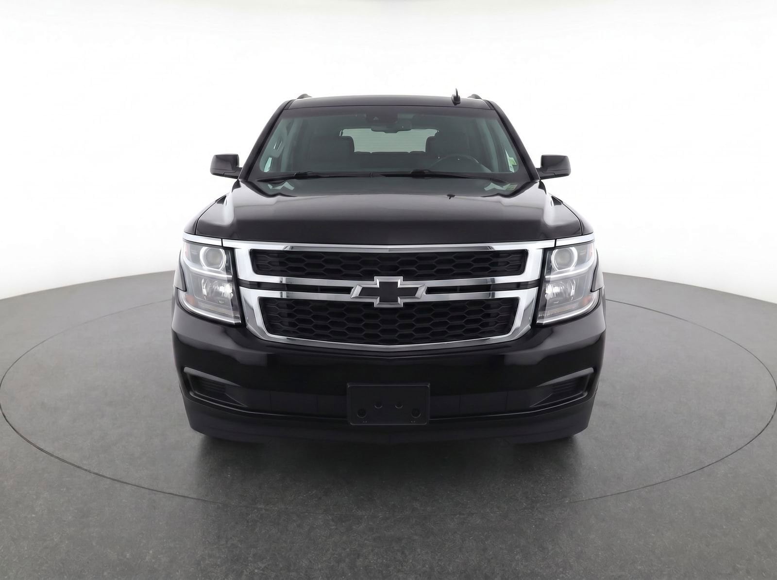 Thumbnail: 2018 Chevrolet Tahoe - 4