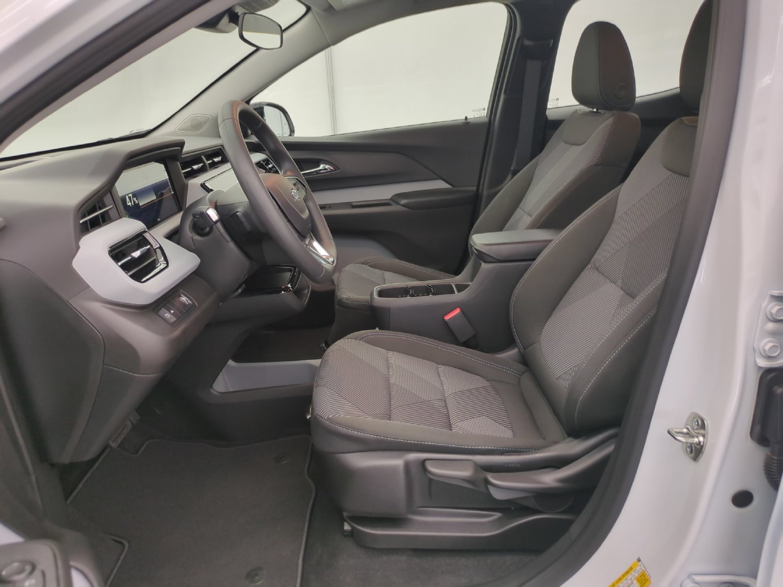 2027 Chevrolet Bolt LT - Photo 15