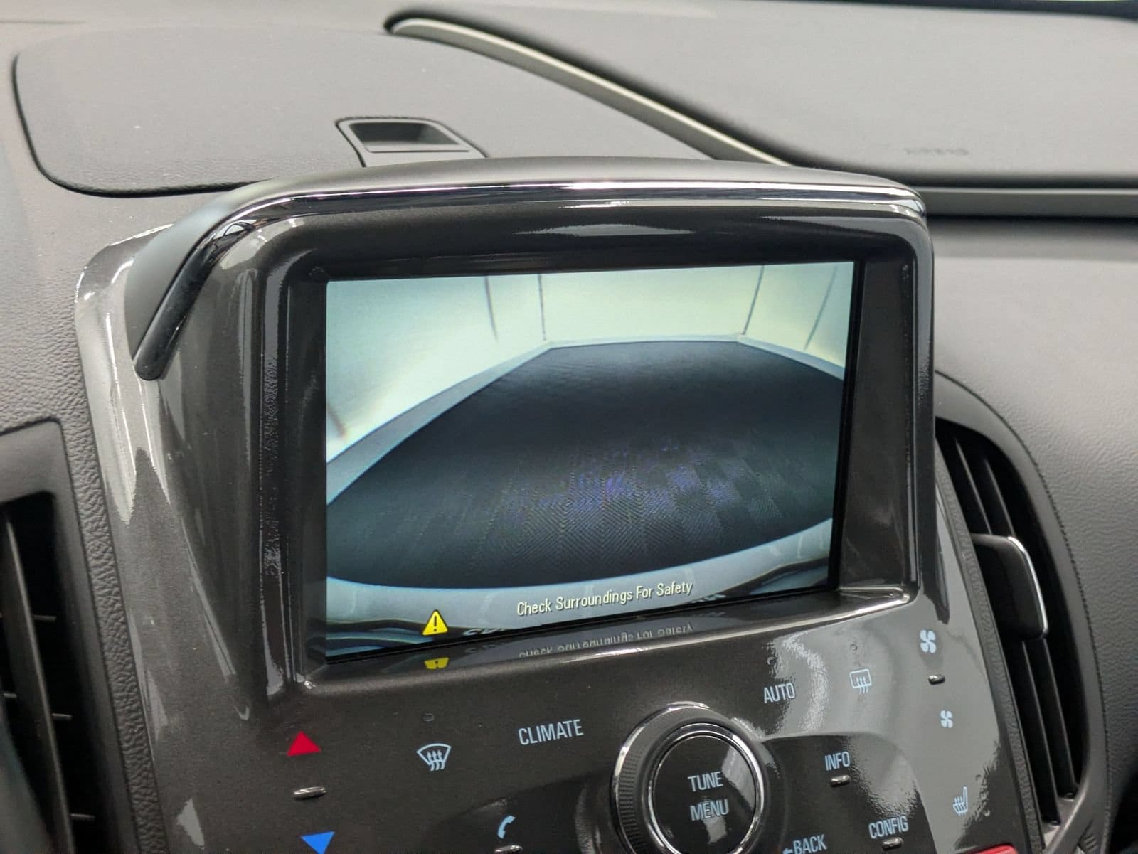 Thumbnail: 2015 Chevrolet Volt - 27