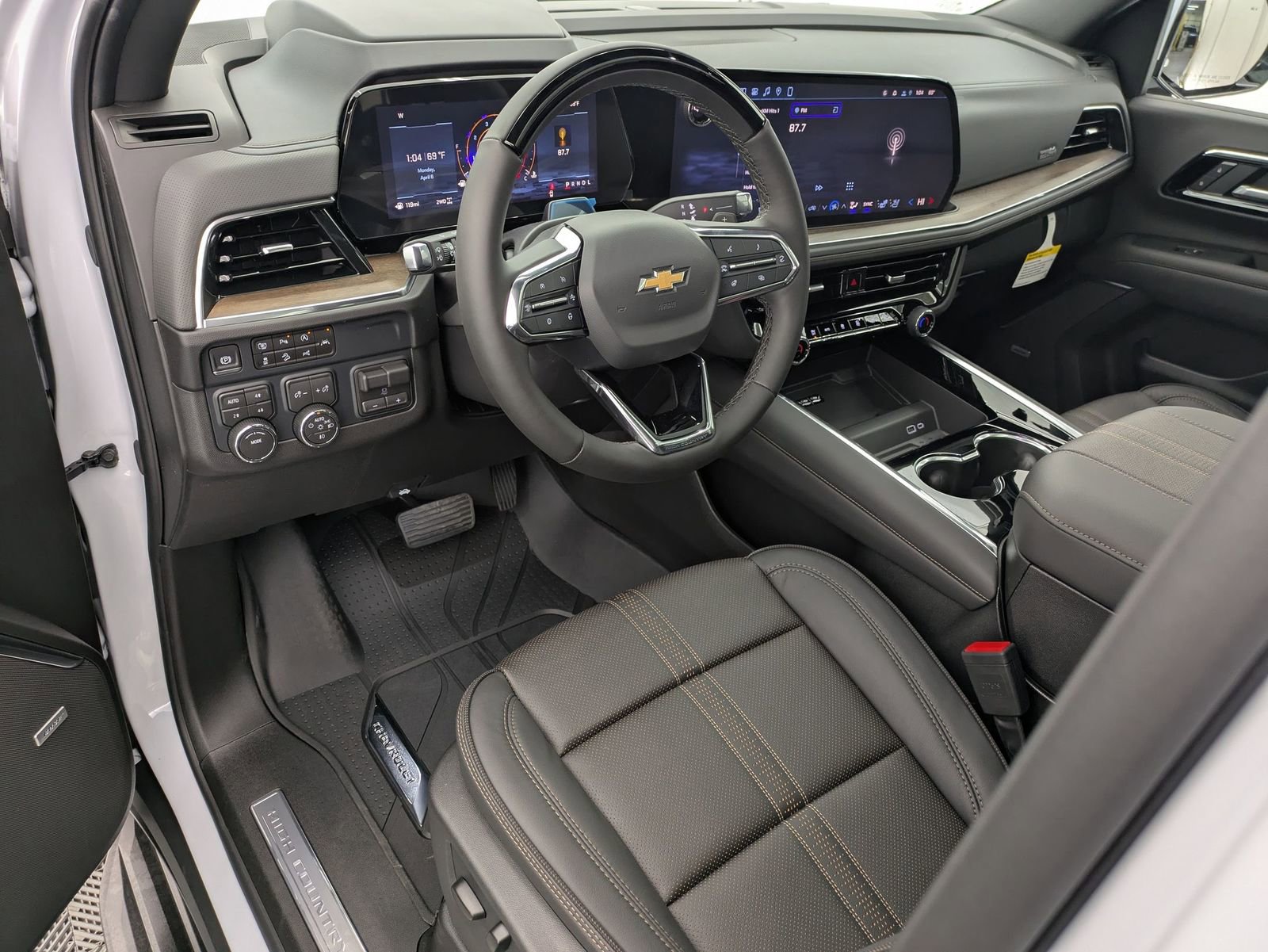 Thumbnail: 2026 Chevrolet Suburban - 2