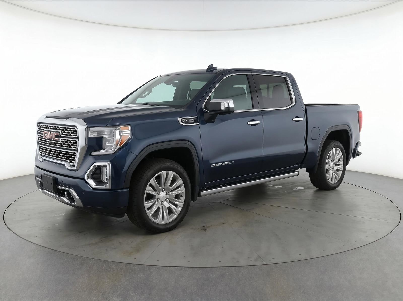 2020 GMC Sierra 4WD Crew Cab Short Box Denali's photo
