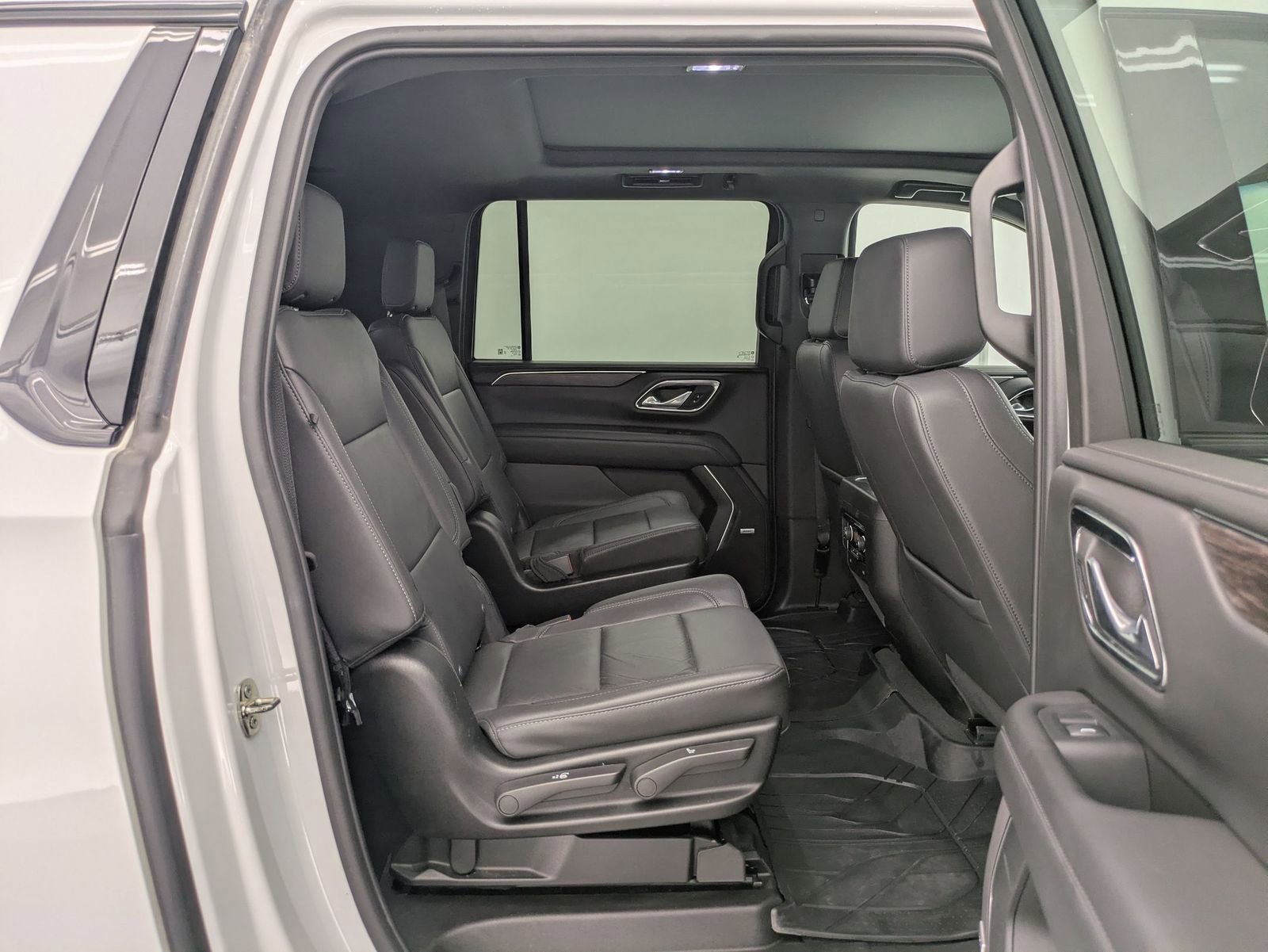 Thumbnail: 2024 Chevrolet Suburban - 18