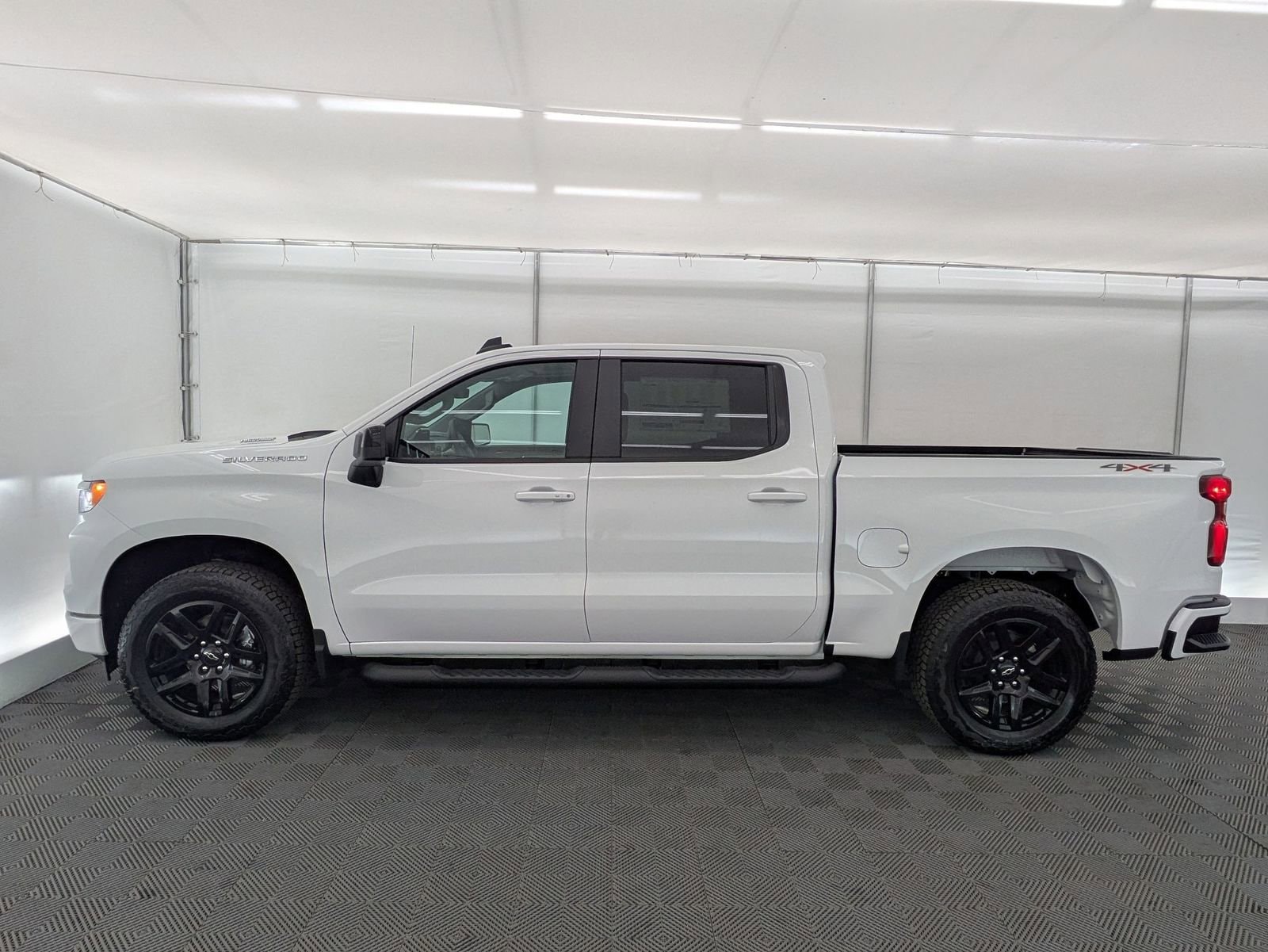 Thumbnail: 2026 Chevrolet Silverado 1500 - 3