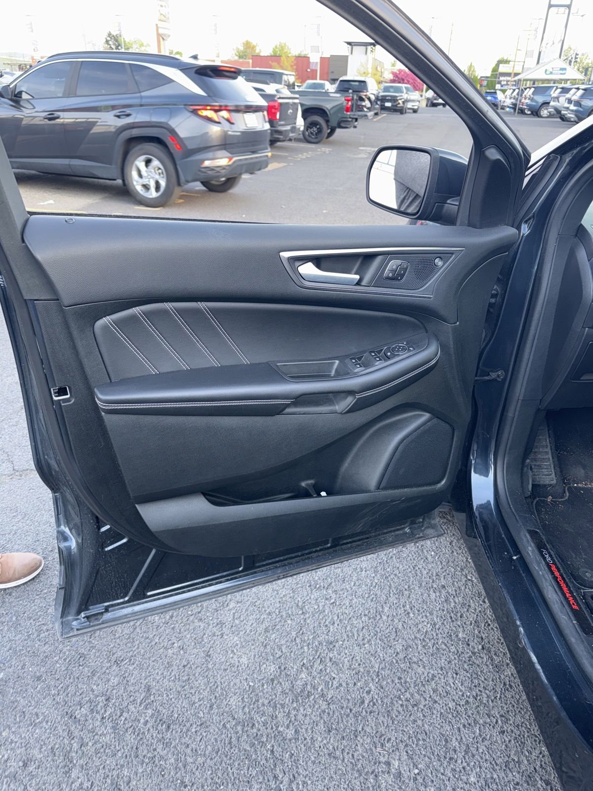 Thumbnail: 2023 Ford Edge - 8