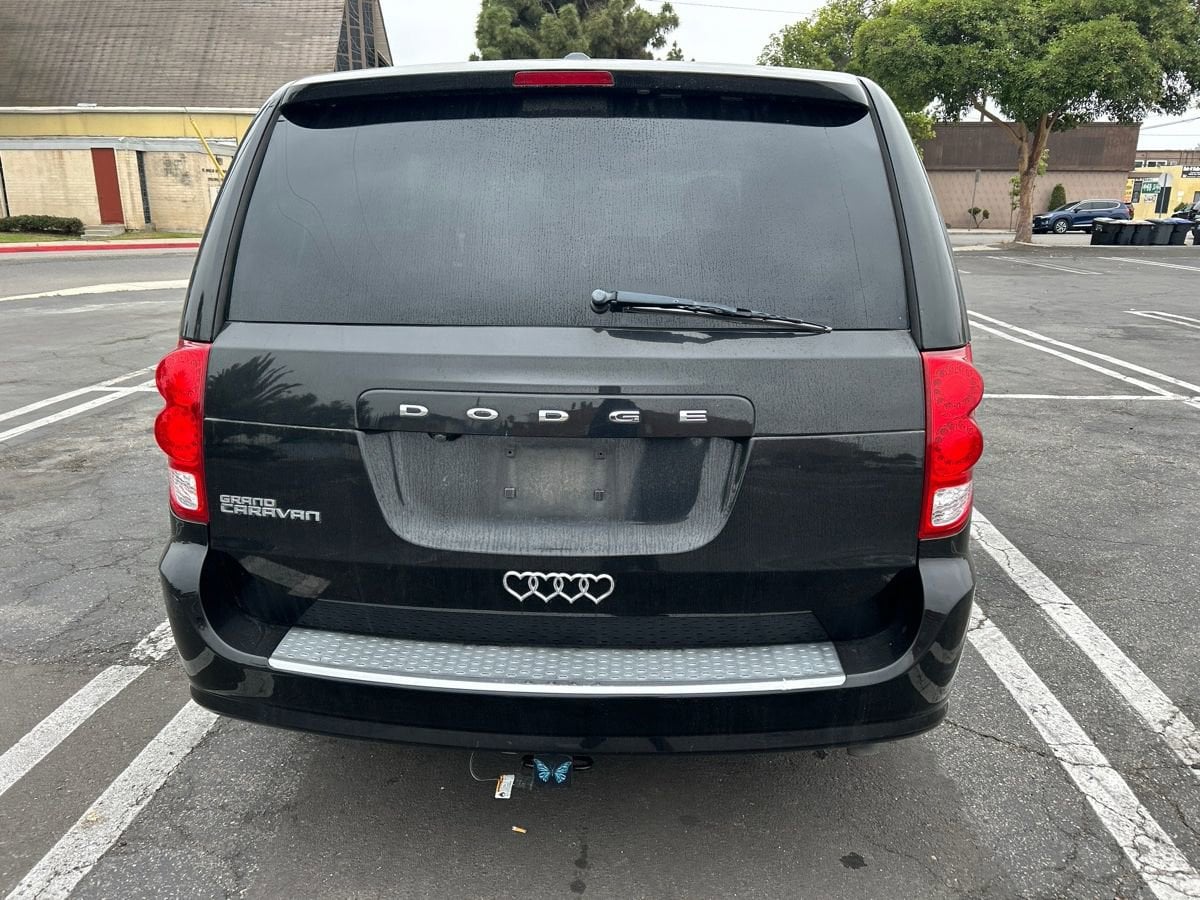Thumbnail: 2019 Dodge Grand Caravan - 3
