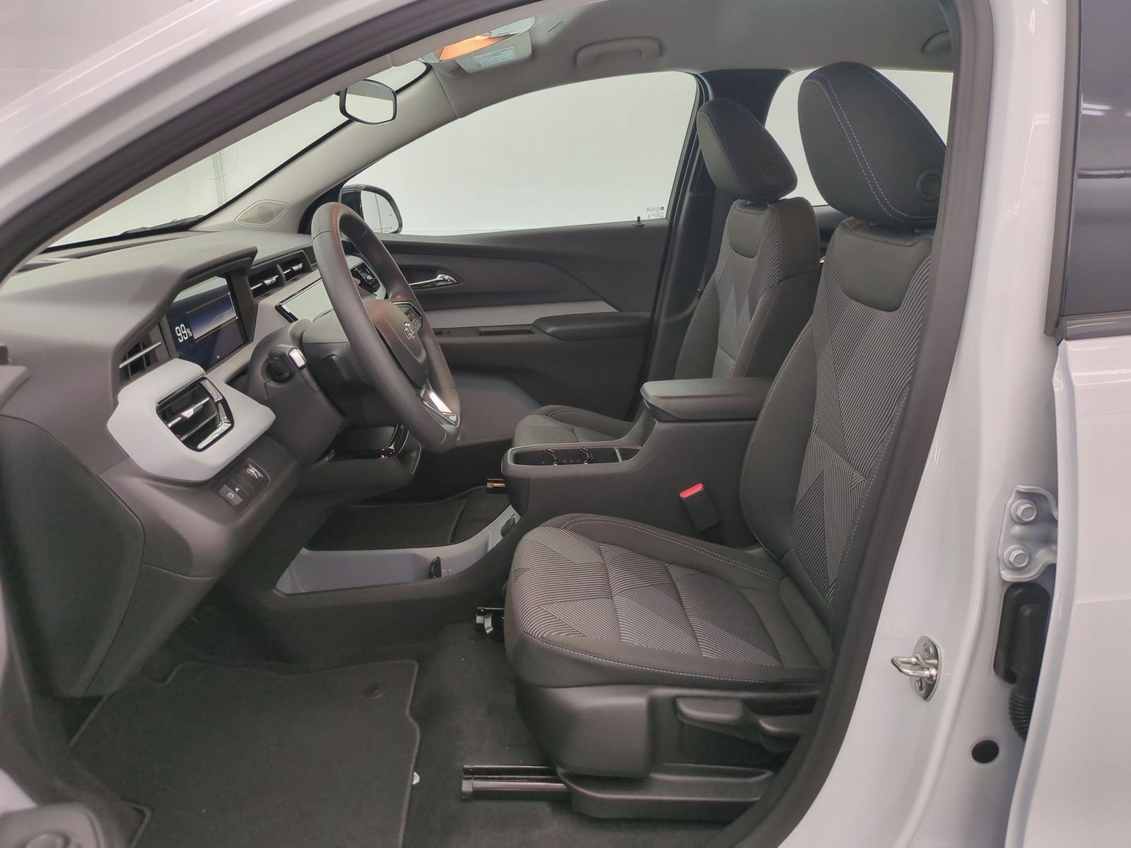 2027 Chevrolet Bolt LT - Photo 15