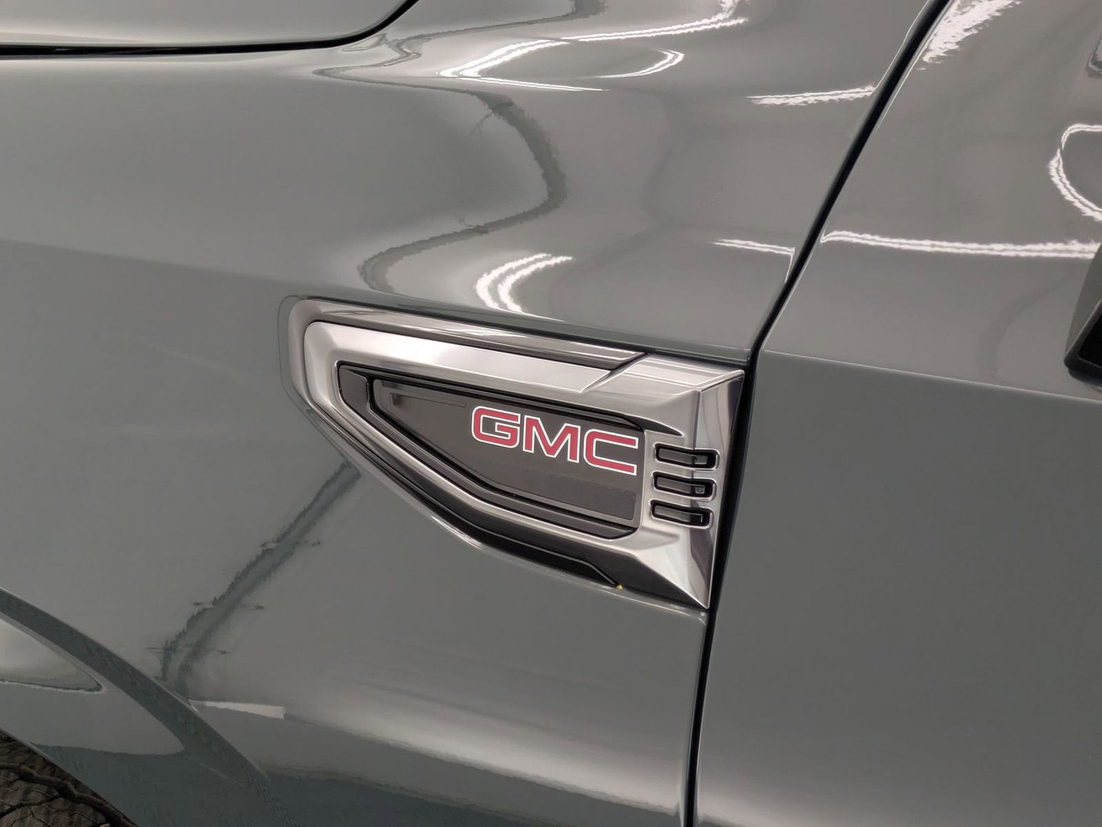 Thumbnail: 2025 GMC Yukon - 10