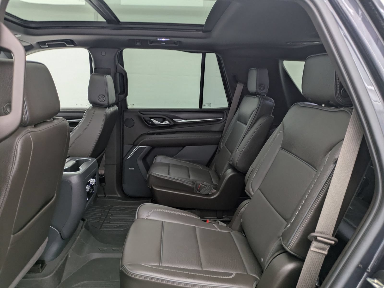 Thumbnail: 2023 GMC Yukon - 22