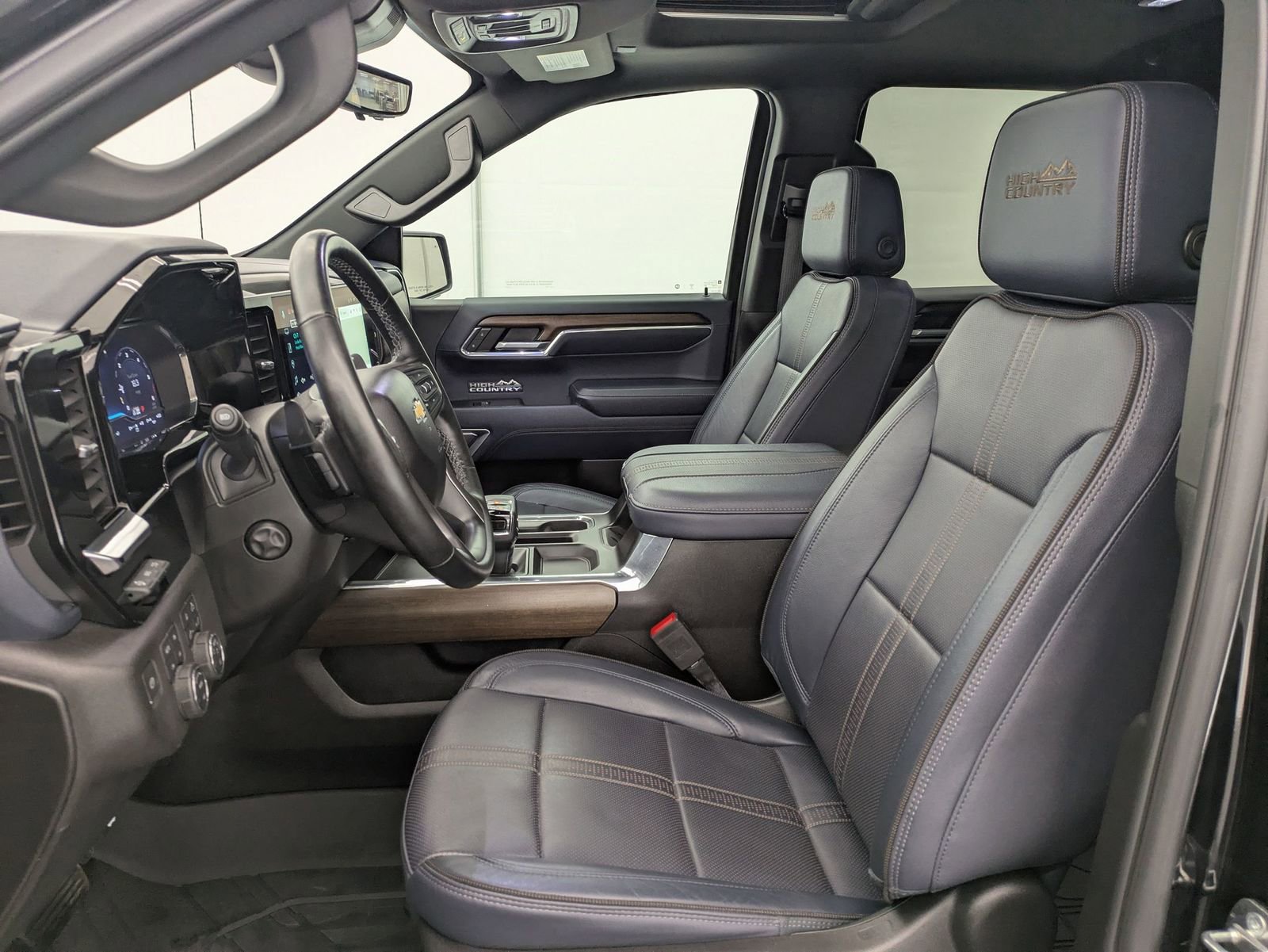 Thumbnail: 2024 Chevrolet Silverado 1500 - 17