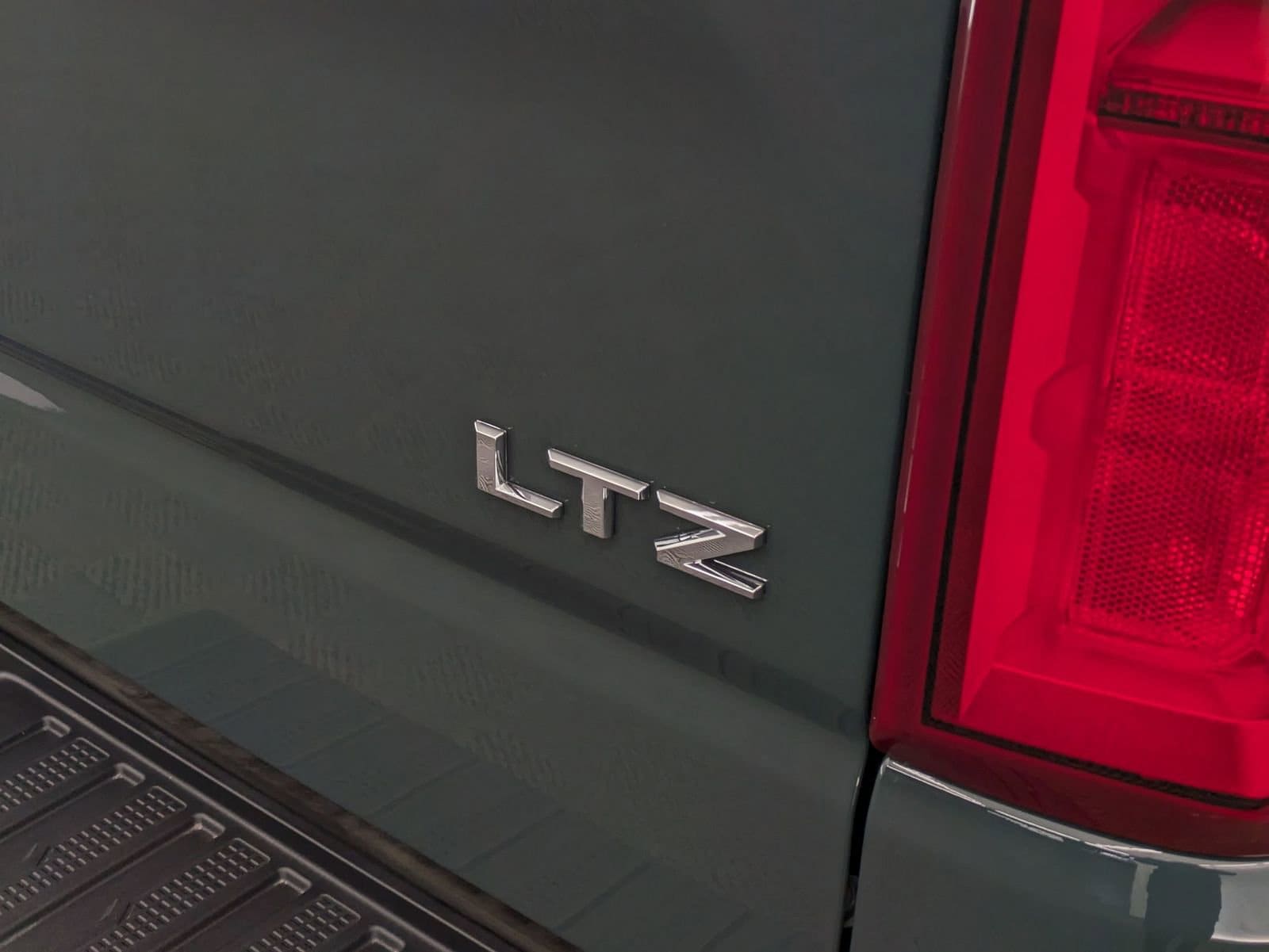 Thumbnail: 2026 Chevrolet Silverado 1500 - 11