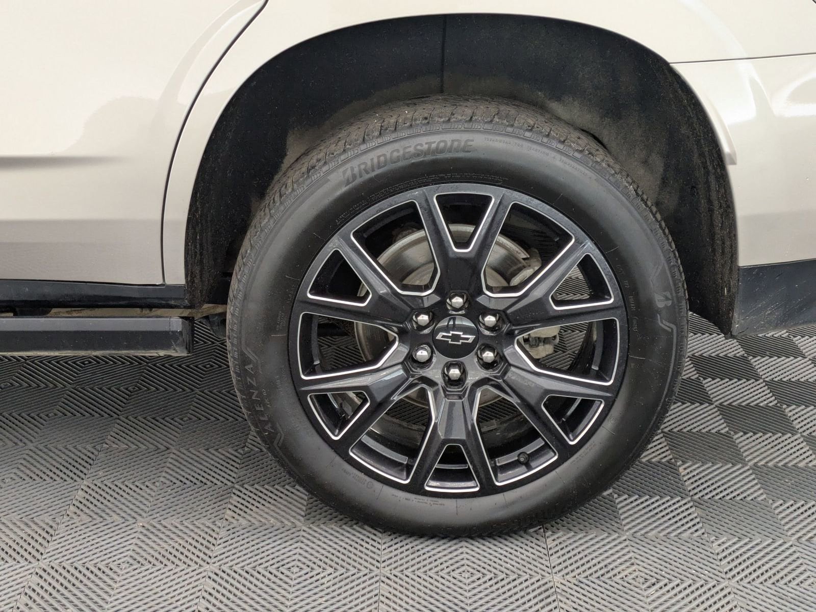 Thumbnail: 2024 Chevrolet Tahoe - 16