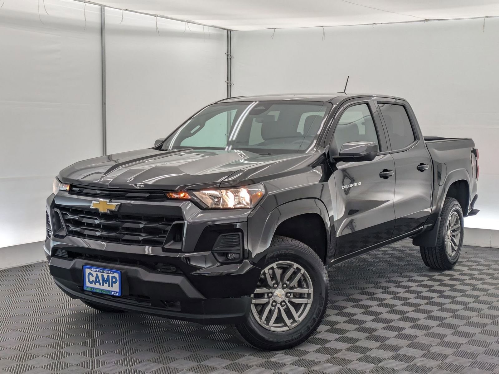Thumbnail: 2023 Chevrolet Colorado - 1