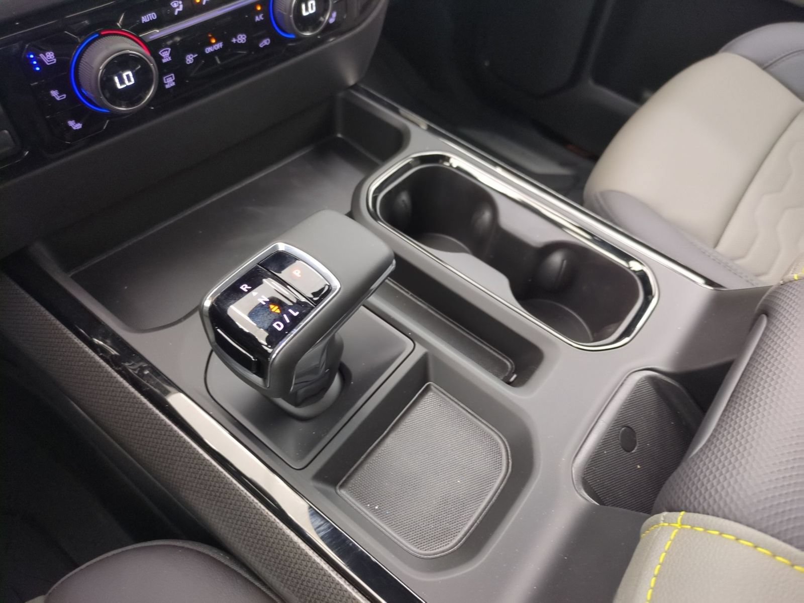 2026 Chevrolet Silverado 1500 ZR2 - Photo 31