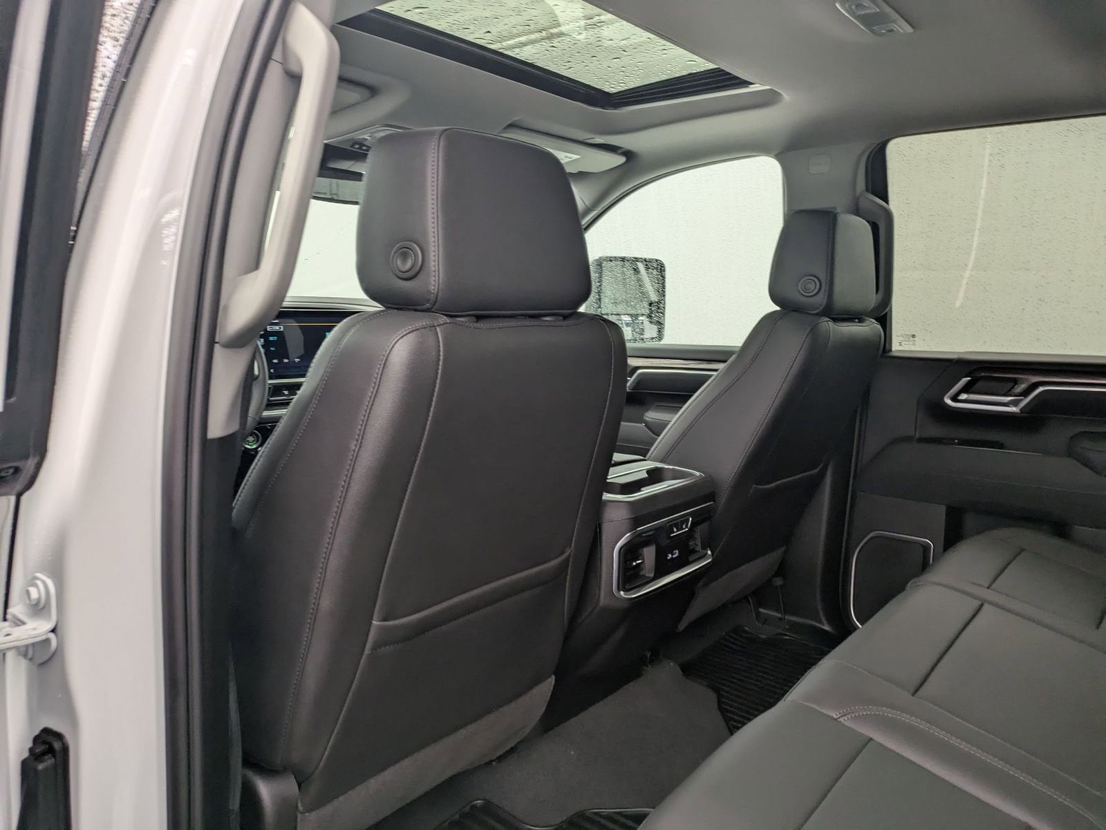 Thumbnail: 2026 Chevrolet Silverado 2500 - 22