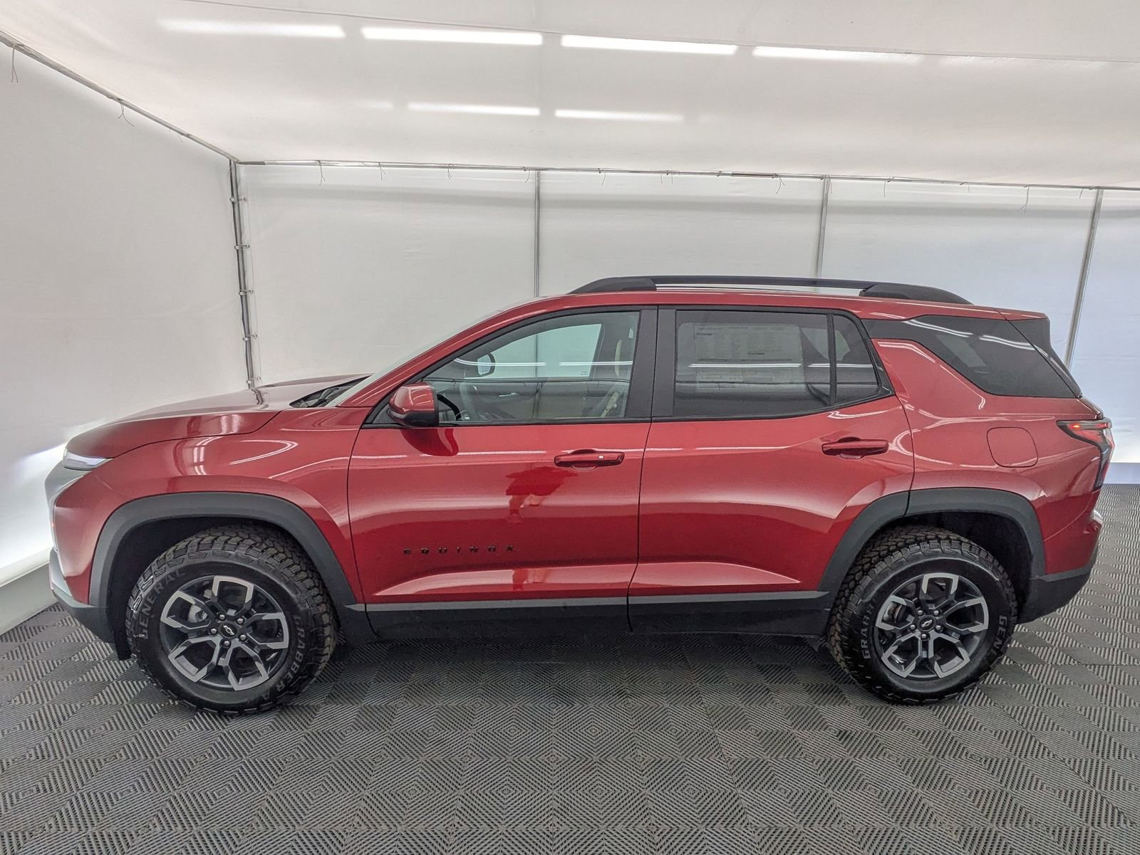 Thumbnail: 2026 Chevrolet Equinox - 3