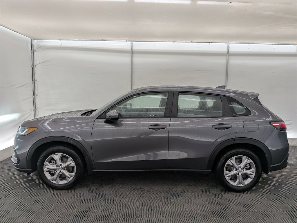 Used 2025 Honda HR-V LX