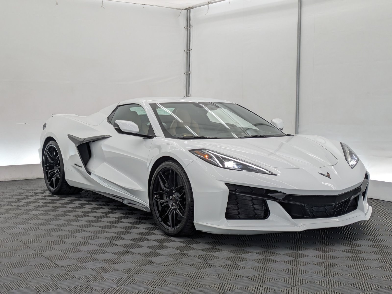 2025 Chevrolet Corvette 3LZ - Photo 8