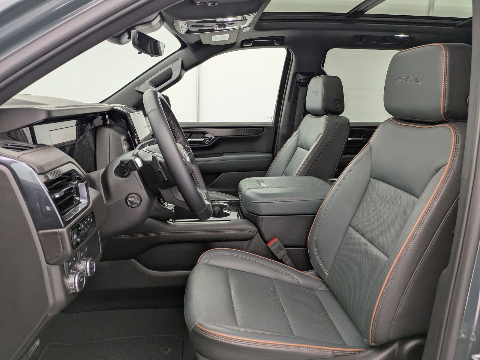 Thumbnail: 2025 GMC Yukon - 16