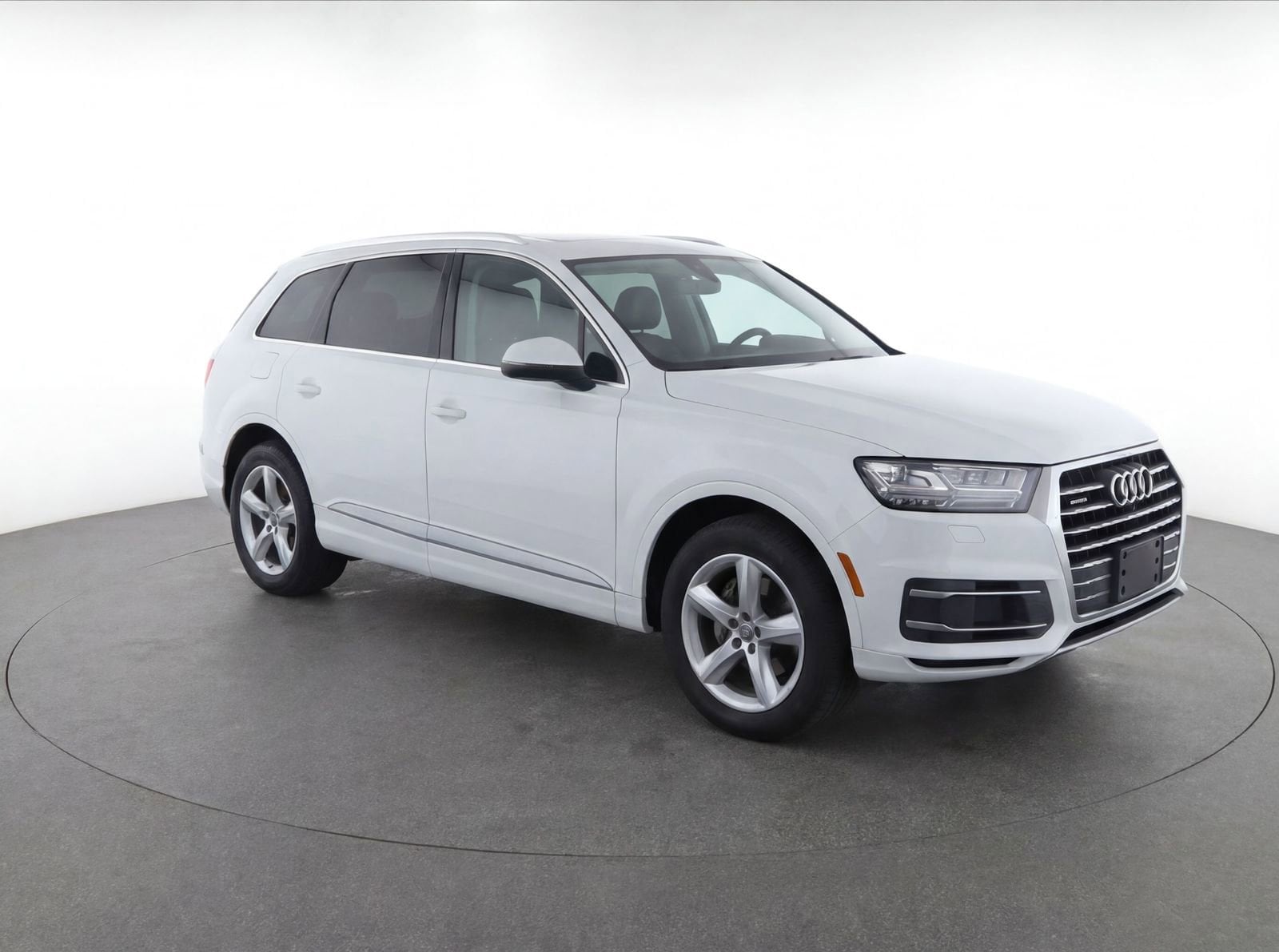 2019 Audi Q7 55 TFSI Quattro Komfort Tiptronic's photo