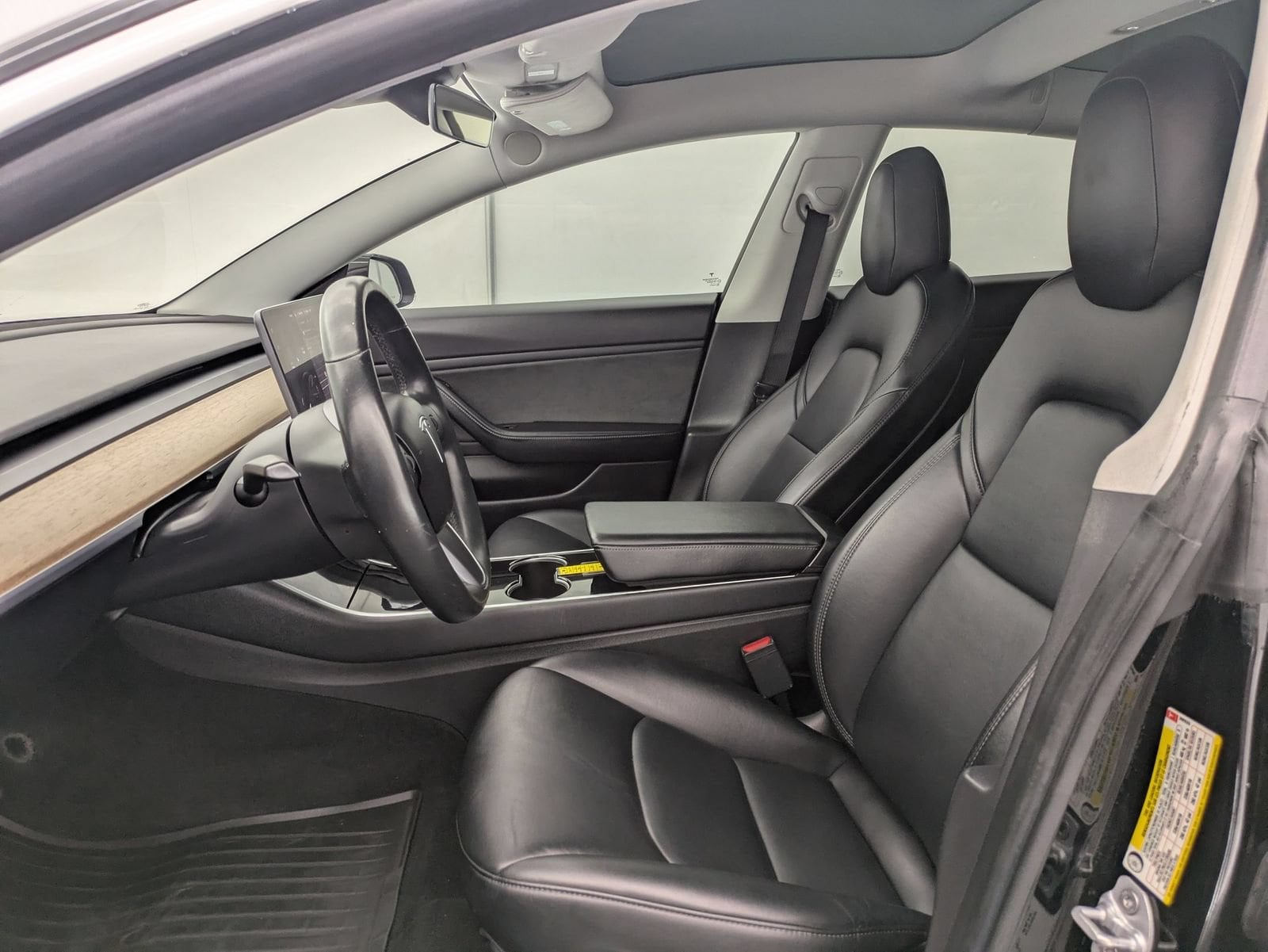 Thumbnail: 2019 Tesla Model 3 - 15