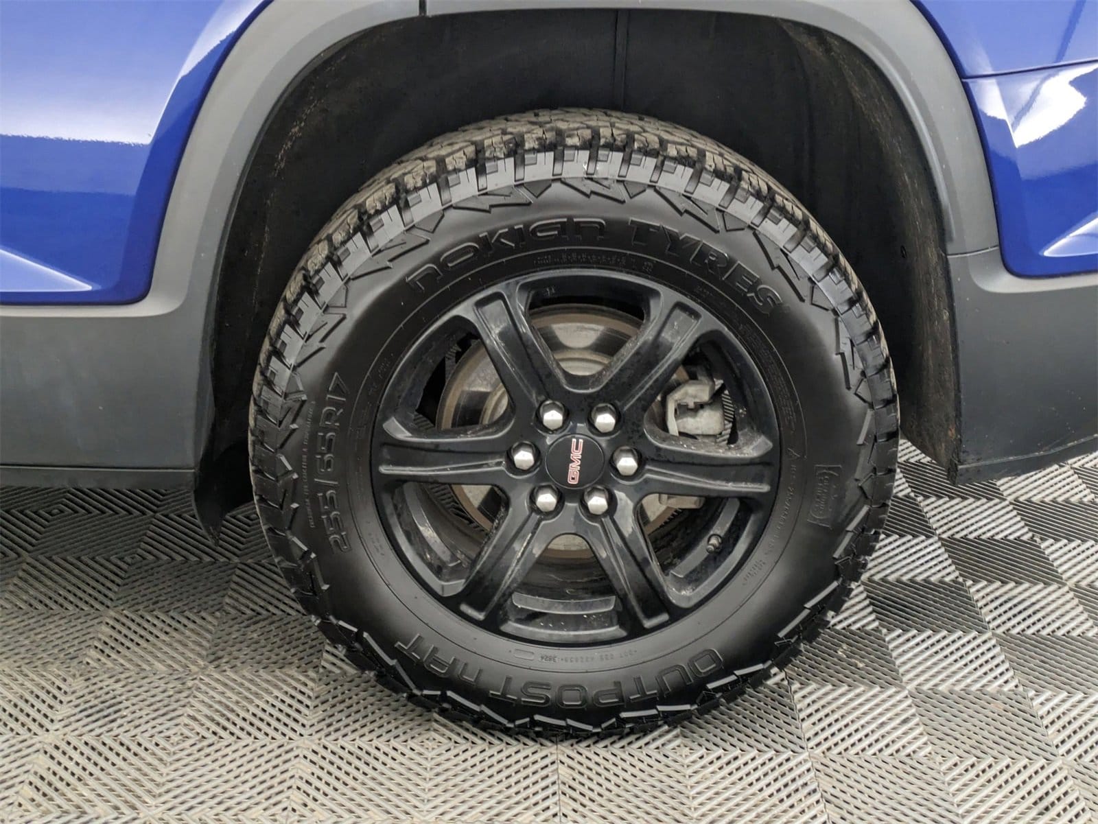 Thumbnail: 2023 GMC Acadia - 14