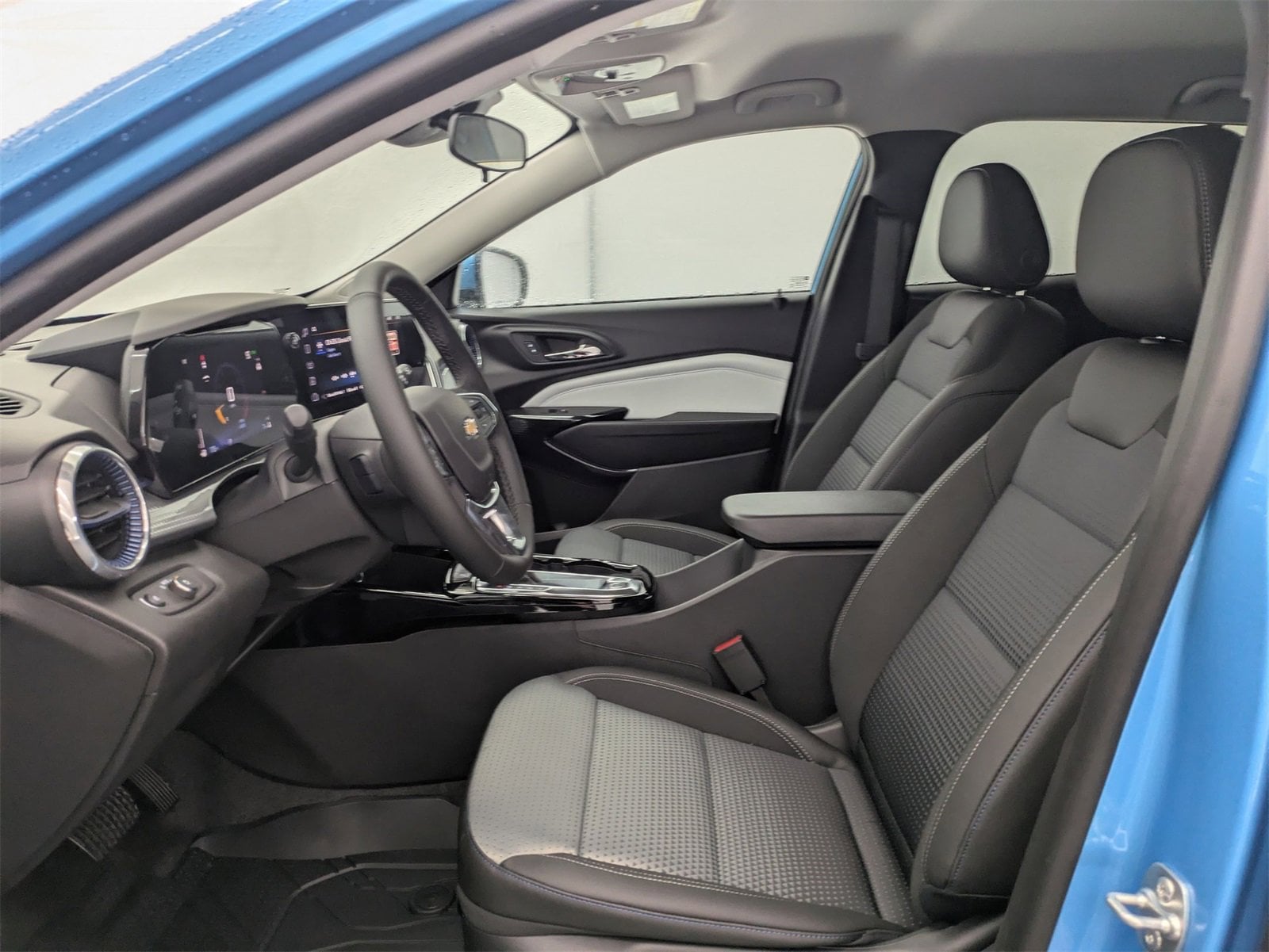 Thumbnail: 2026 Chevrolet Trax - 17