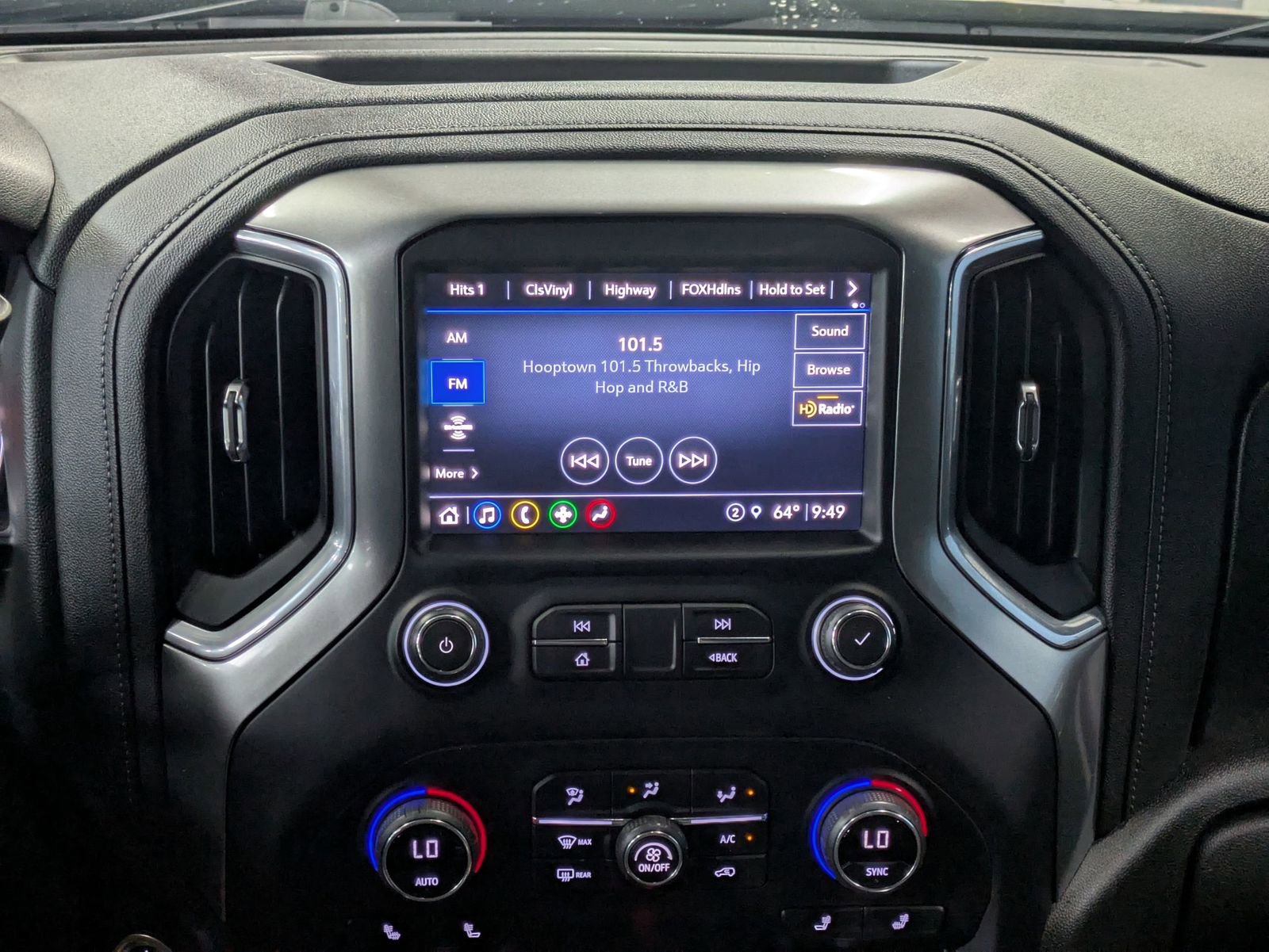 Thumbnail: 2021 Chevrolet Silverado 1500 - 30