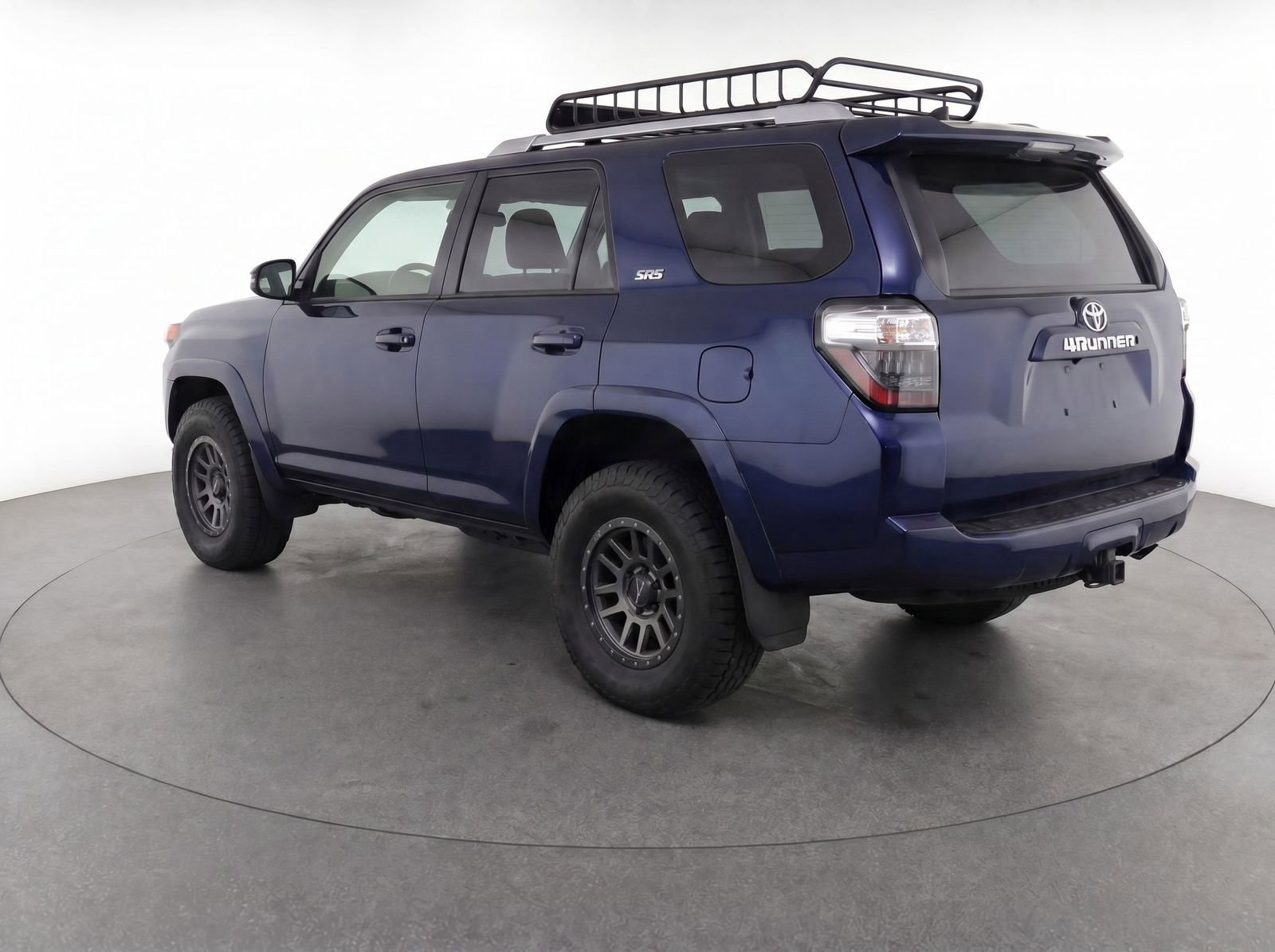 Thumbnail: 2016 Toyota 4Runner - 3