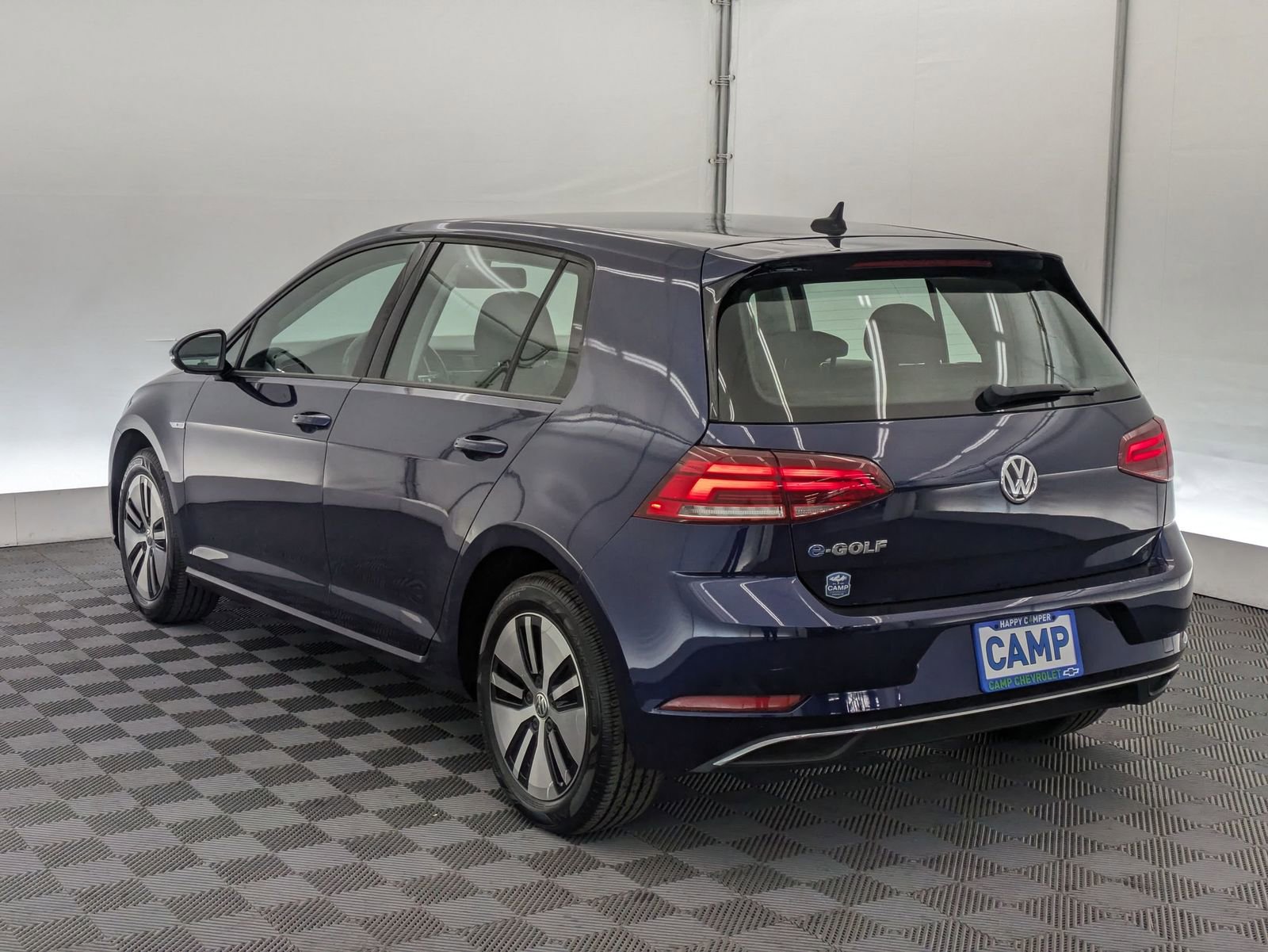 Thumbnail: 2019 Volkswagen e-Golf - 4