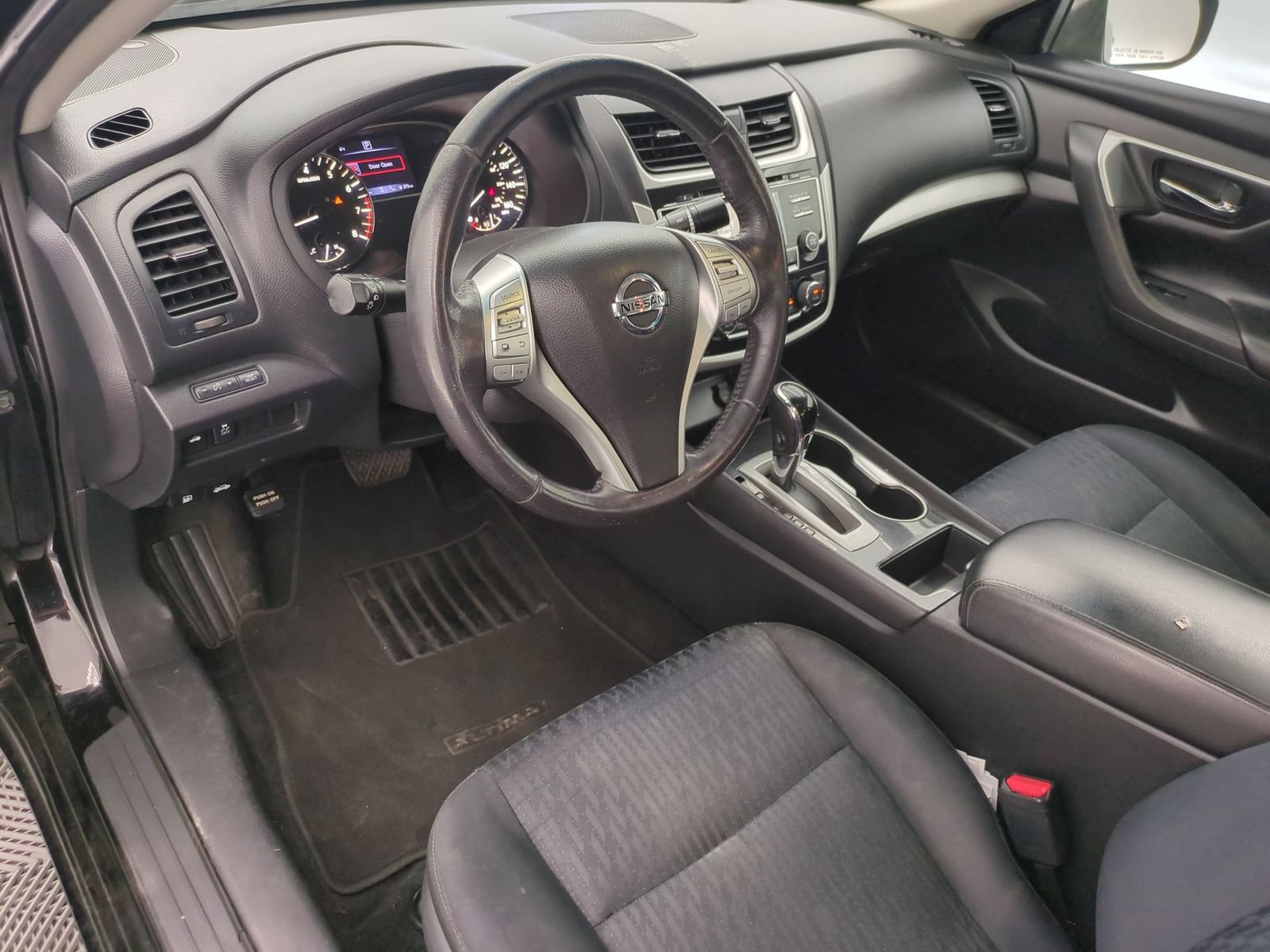 Used 2018 Nissan Altima SV with VIN 1N4AL3AP3JC266921 for sale in Spokane, WA