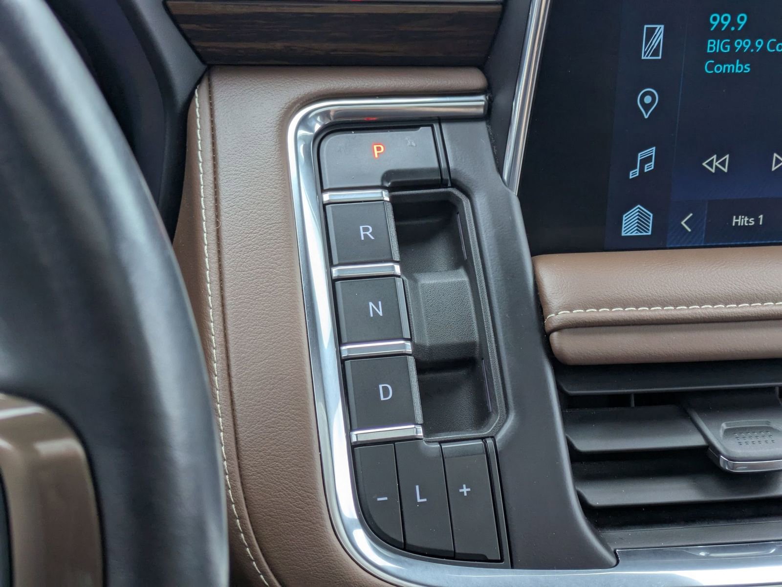 Thumbnail: 2024 Chevrolet Tahoe - 32