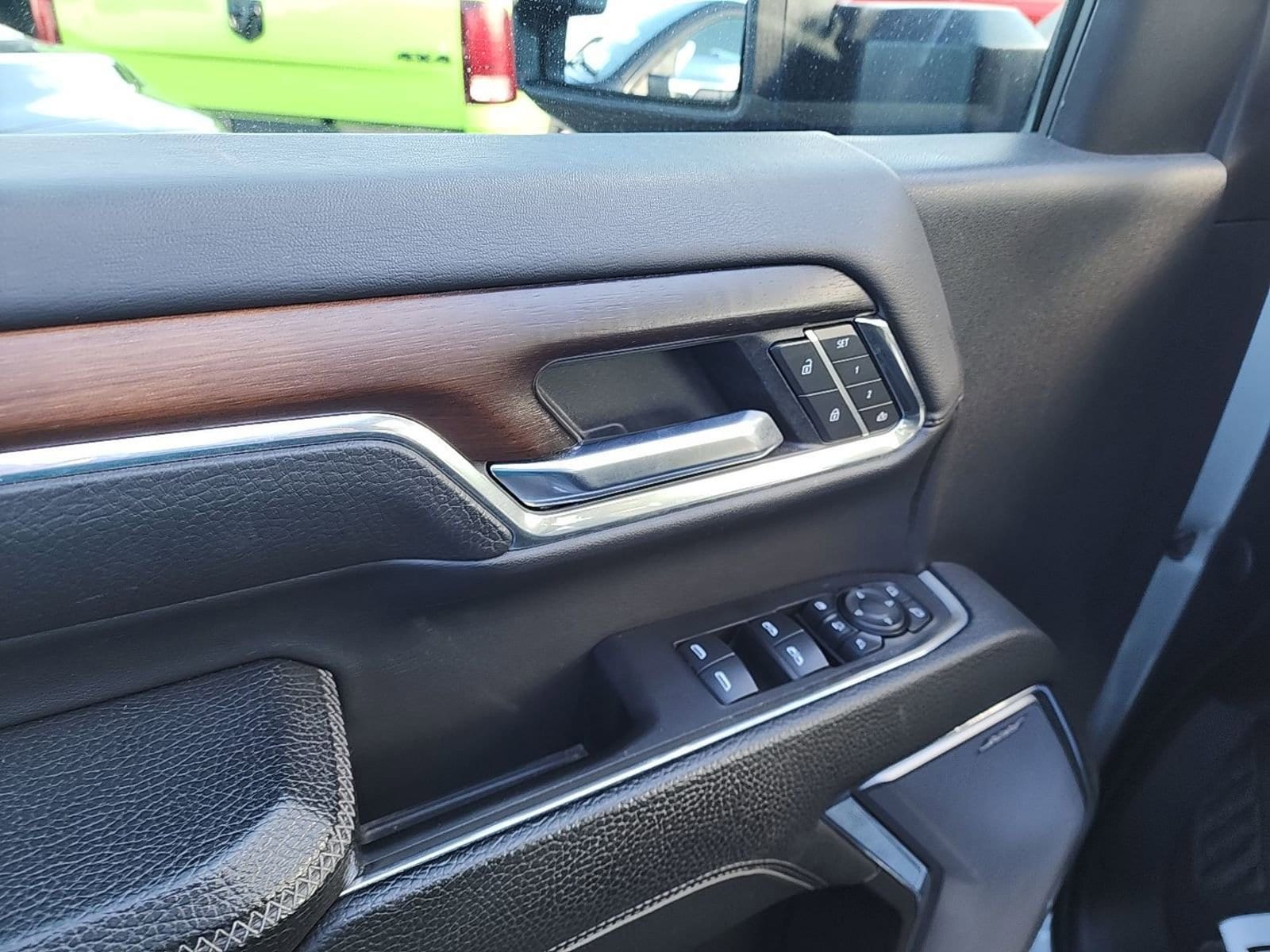 Thumbnail: 2024 GMC Sierra 3500 - 6