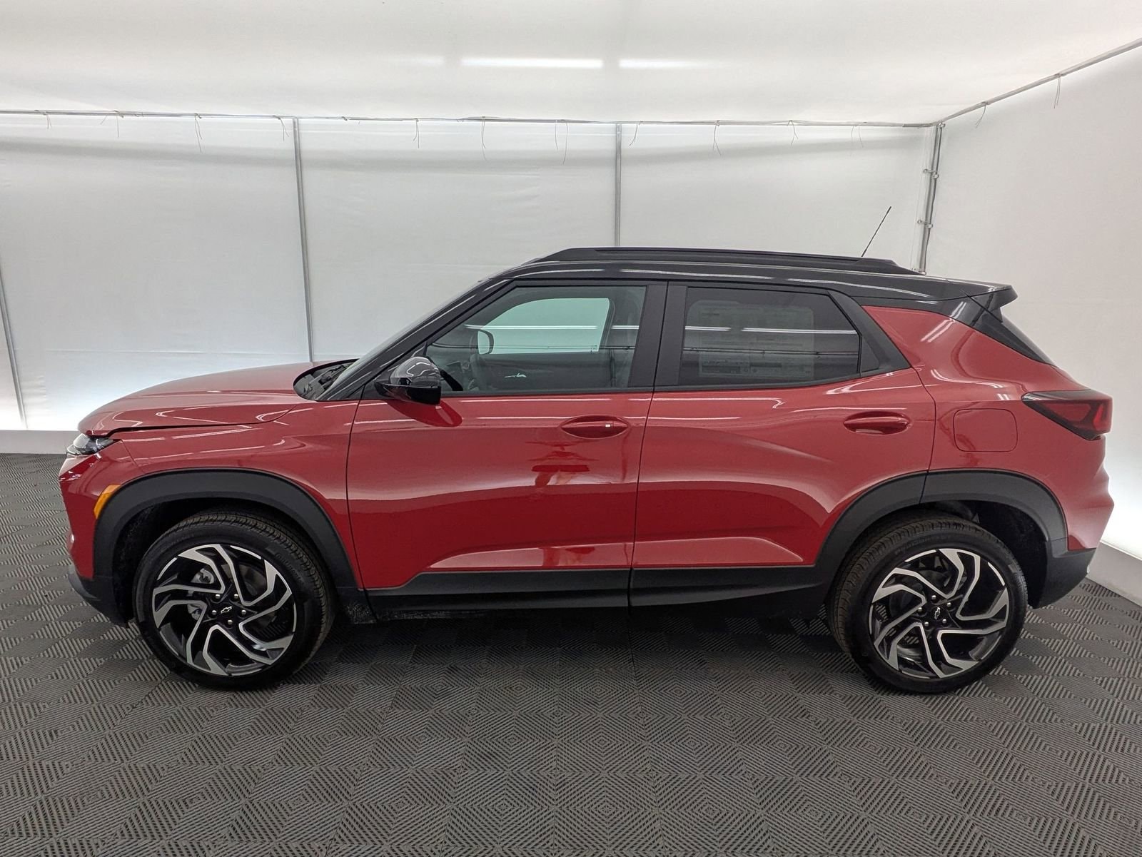 Thumbnail: 2026 Chevrolet TrailBlazer - 3