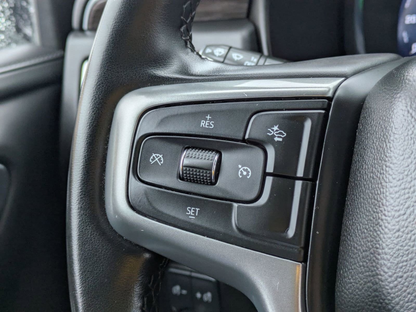 Thumbnail: 2024 Chevrolet Suburban - 25